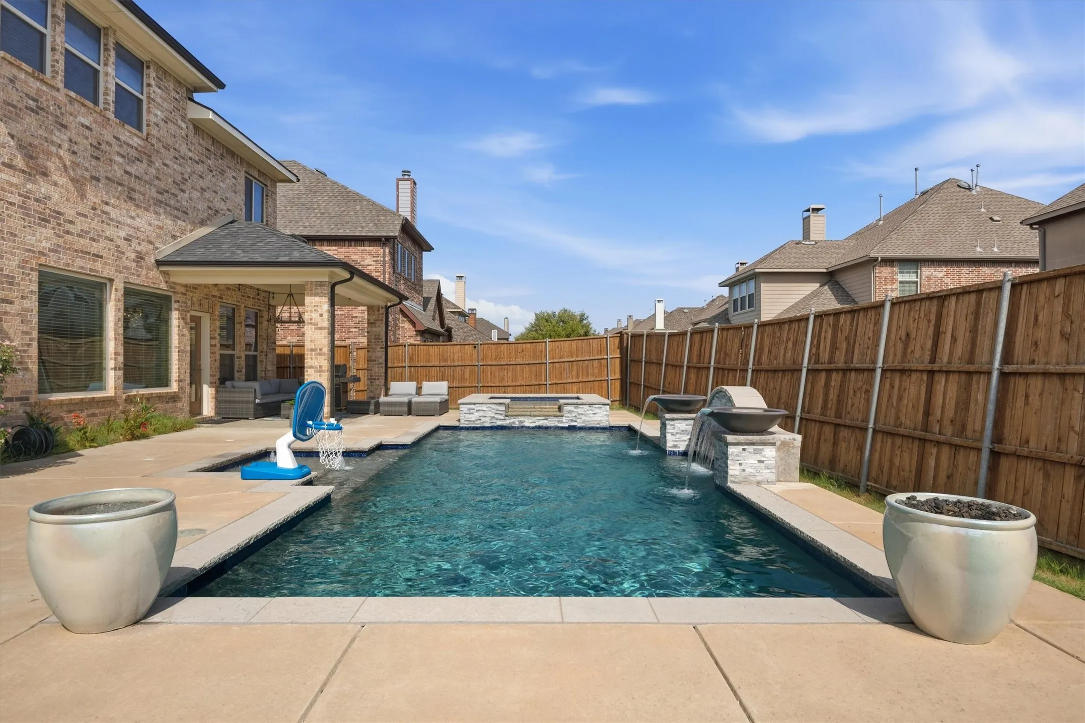 Single Family Residence For Sale in Denton County , 687 Dry Canyon Drive, Frisco, Texas 75036, 5 Bedroom, 4 Bathroom, 2 Garage spaces, 3,363 Sqft, built in 2013, mls#21348312, Real Estate Agent in Frisco, Homes For Sale in Denton county, Homes For Sale in Frisco, Realtor in Frisco Texas, Real Estate Brokerage Independent Realty Texas, Luminita Cordes Realtor