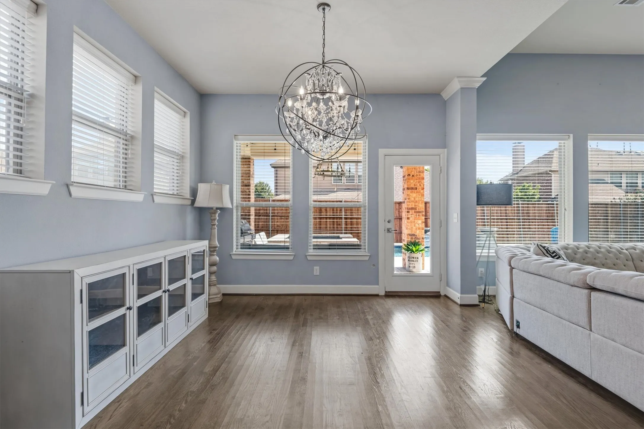 Single Family Residence For Sale in Denton County , 687 Dry Canyon Drive, Frisco, Texas 75036, 5 Bedroom, 4 Bathroom, 2 Garage spaces, 3,363 Sqft, built in 2013, mls#21348312, Real Estate Agent in Frisco, Homes For Sale in Denton county, Homes For Sale in Frisco, Realtor in Frisco Texas, Real Estate Brokerage Independent Realty Texas, Luminita Cordes Realtor