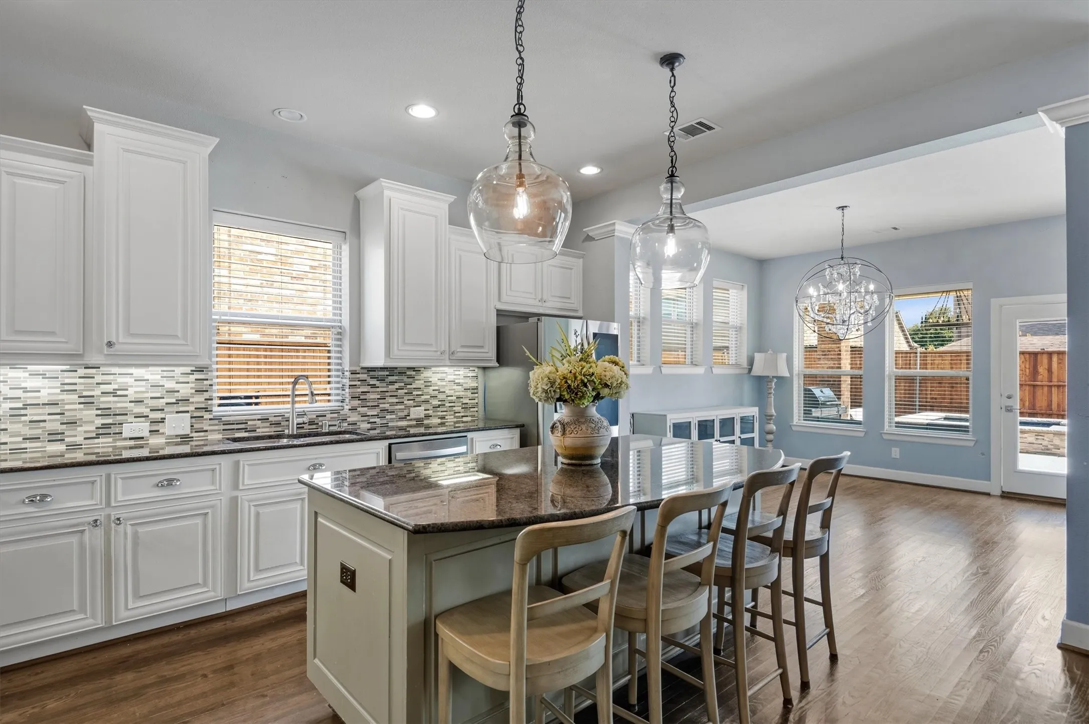 Single Family Residence For Sale in Denton County , 687 Dry Canyon Drive, Frisco, Texas 75036, 5 Bedroom, 4 Bathroom, 2 Garage spaces, 3,363 Sqft, built in 2013, mls#21348312, Real Estate Agent in Frisco, Homes For Sale in Denton county, Homes For Sale in Frisco, Realtor in Frisco Texas, Real Estate Brokerage Independent Realty Texas, Luminita Cordes Realtor