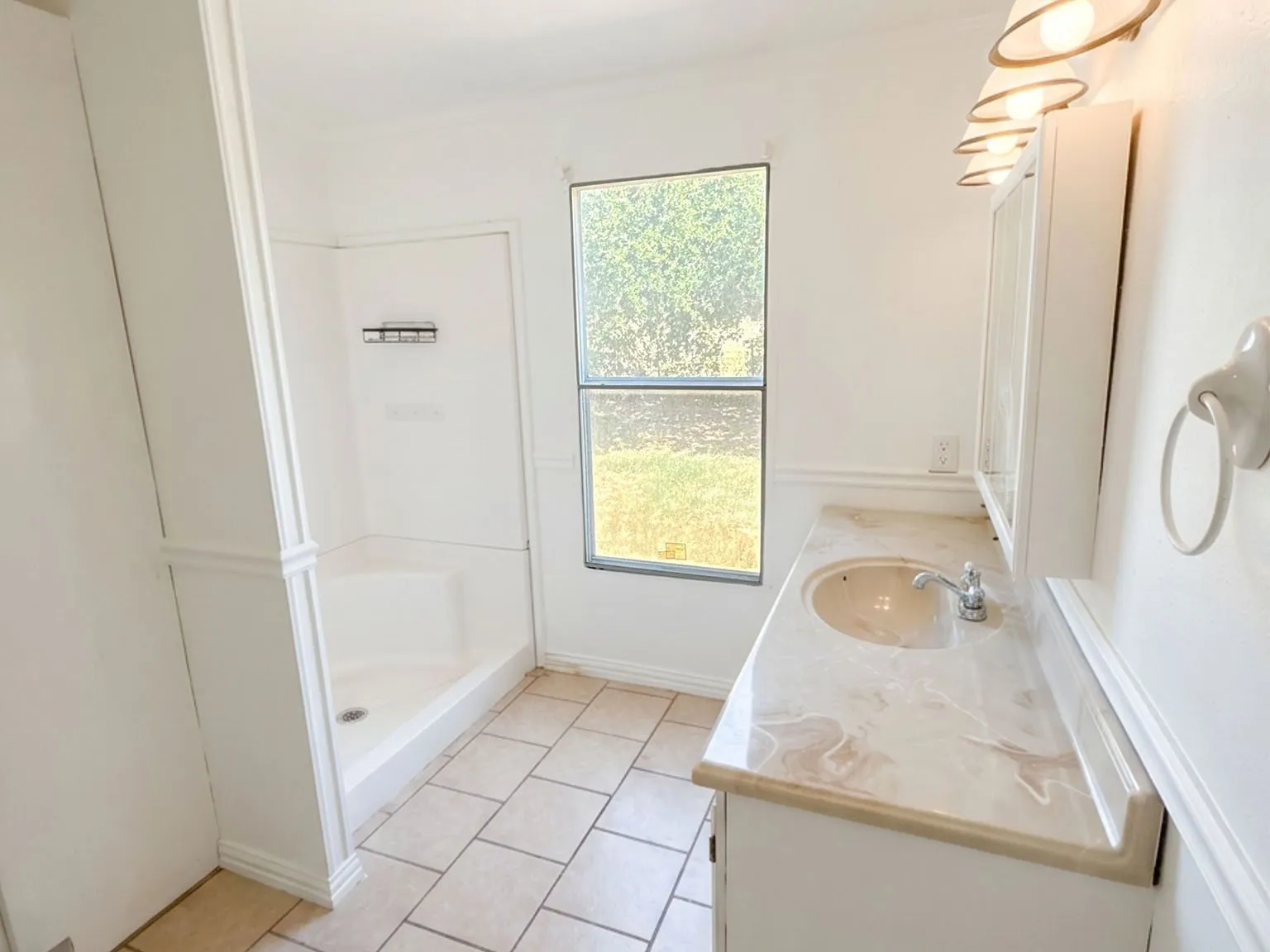 Mobile Home For Sale in Mc Lennan County , 373 Wildbird Lane, Axtell, Texas 76624, 3 Bedroom, 2 Bathroom, Garage spaces, 1,792 Sqft, built in 1997, mls#21354151, Real Estate Agent in Axtell, Homes For Sale in Mc Lennan county, Homes For Sale in Axtell, Realtor in Axtell Texas, Real Estate Brokerage Independent Realty Texas, Luminita Cordes Realtor