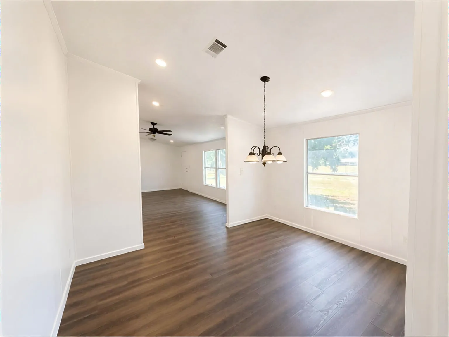 Mobile Home For Sale in Mc Lennan County , 373 Wildbird Lane, Axtell, Texas 76624, 3 Bedroom, 2 Bathroom, Garage spaces, 1,792 Sqft, built in 1997, mls#21354151, Real Estate Agent in Axtell, Homes For Sale in Mc Lennan county, Homes For Sale in Axtell, Realtor in Axtell Texas, Real Estate Brokerage Independent Realty Texas, Luminita Cordes Realtor