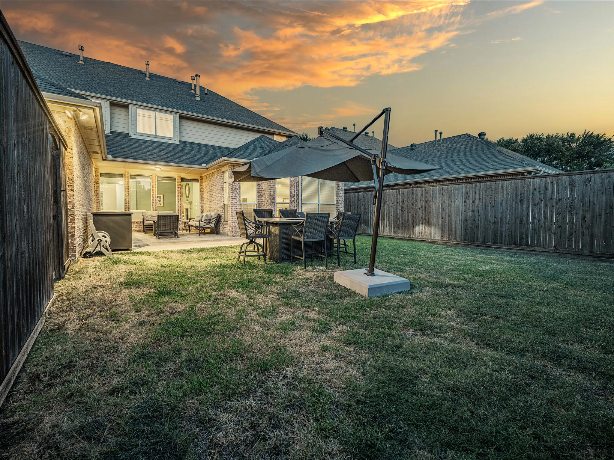 Single Family Residence For Sale in Collin County , 7205 Bettye Haun Drive, Plano, Texas 75024, 6 Bedroom, 4 Bathroom, 3 Garage spaces, 4,232 Sqft, built in 1999, mls#21354191, Real Estate Agent in Plano, Homes For Sale in Collin county, Homes For Sale in Plano, Realtor in Plano Texas, Real Estate Brokerage Independent Realty Texas, Luminita Cordes Realtor