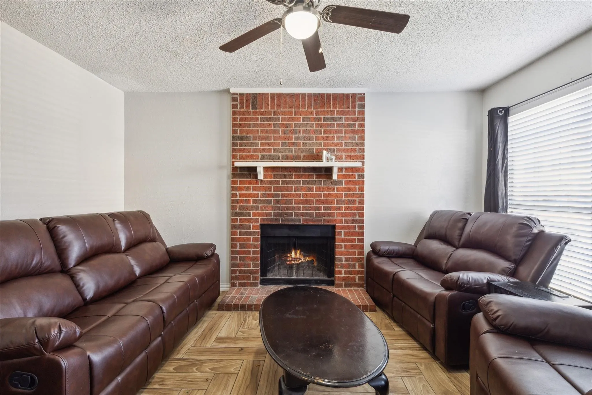 Condominium For Sale in Dallas County , 10500 Lake June Road J09, Dallas, Texas 75217, 2 Bedroom, 3 Bathroom, Garage spaces, 1,171 Sqft, built in 1984, mls#21354064, Real Estate Agent in Dallas, Homes For Sale in Dallas county, Homes For Sale in Dallas, Realtor in Dallas Texas, Real Estate Brokerage Independent Realty Texas, Luminita Cordes Realtor