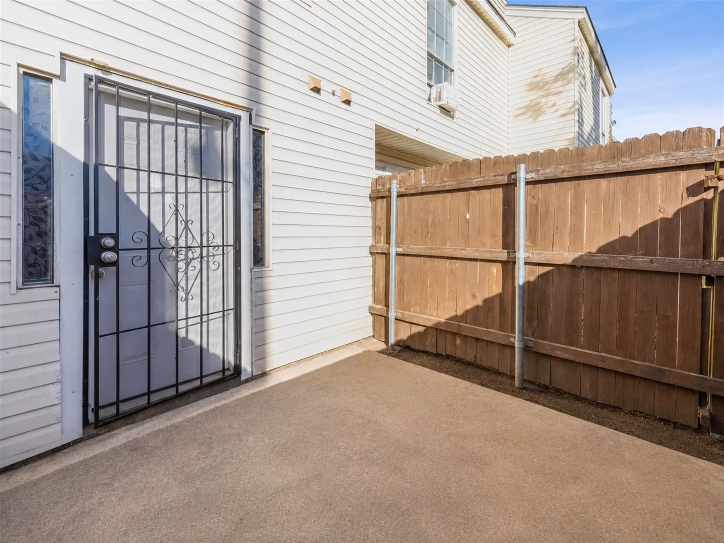 Condominium For Sale in Dallas County , 10500 Lake June Road J09, Dallas, Texas 75217, 2 Bedroom, 3 Bathroom, Garage spaces, 1,171 Sqft, built in 1984, mls#21354064, Real Estate Agent in Dallas, Homes For Sale in Dallas county, Homes For Sale in Dallas, Realtor in Dallas Texas, Real Estate Brokerage Independent Realty Texas, Luminita Cordes Realtor