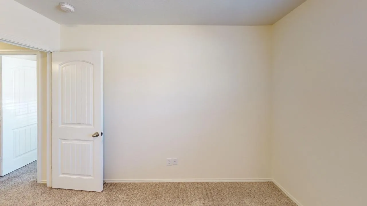 Neutral wall finishes