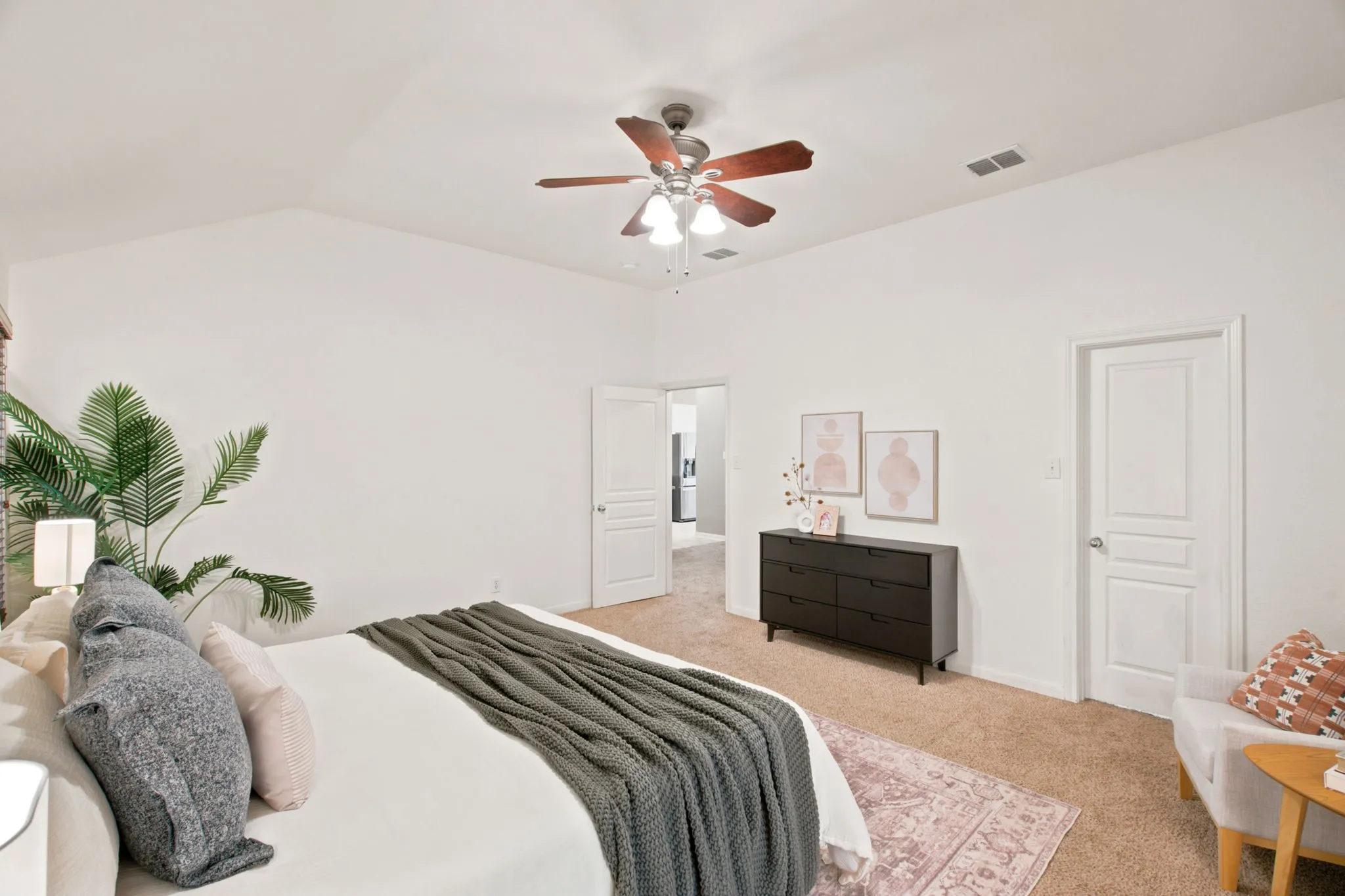 Single Family Residence For Sale in Tarrant County , 13533 Quail View Drive, Fort Worth, Texas 76052, 3 Bedroom, 2 Bathroom, 2 Garage spaces, 1,859 Sqft, built in 2004, mls#21324573, Real Estate Agent in Fort Worth, Homes For Sale in Tarrant county, Homes For Sale in Fort Worth, Realtor in Fort Worth Texas, Real Estate Brokerage Independent Realty Texas, Luminita Cordes Realtor