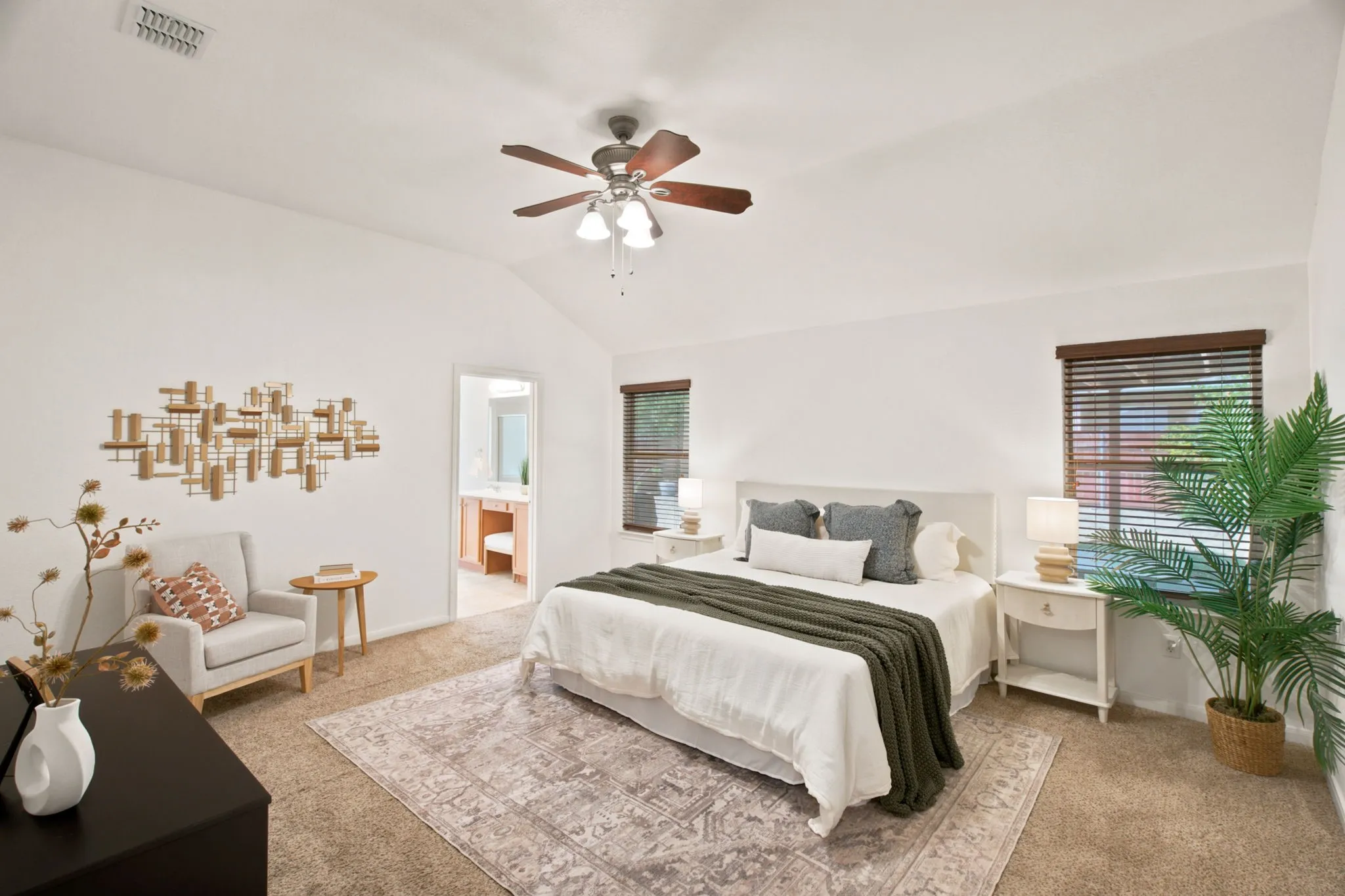 Single Family Residence For Sale in Tarrant County , 13533 Quail View Drive, Fort Worth, Texas 76052, 3 Bedroom, 2 Bathroom, 2 Garage spaces, 1,859 Sqft, built in 2004, mls#21324573, Real Estate Agent in Fort Worth, Homes For Sale in Tarrant county, Homes For Sale in Fort Worth, Realtor in Fort Worth Texas, Real Estate Brokerage Independent Realty Texas, Luminita Cordes Realtor