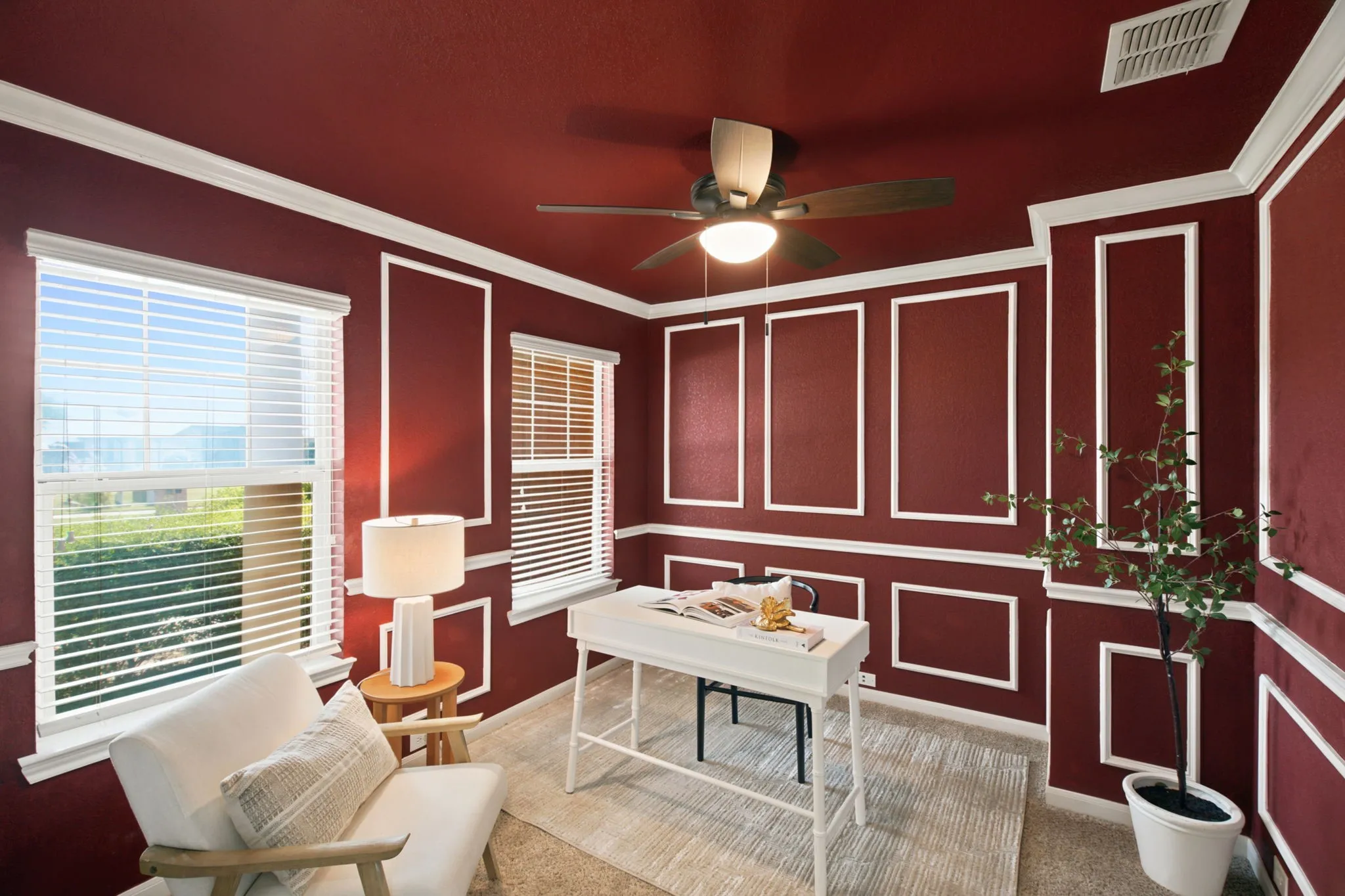 Single Family Residence For Sale in Tarrant County , 13533 Quail View Drive, Fort Worth, Texas 76052, 3 Bedroom, 2 Bathroom, 2 Garage spaces, 1,859 Sqft, built in 2004, mls#21324573, Real Estate Agent in Fort Worth, Homes For Sale in Tarrant county, Homes For Sale in Fort Worth, Realtor in Fort Worth Texas, Real Estate Brokerage Independent Realty Texas, Luminita Cordes Realtor