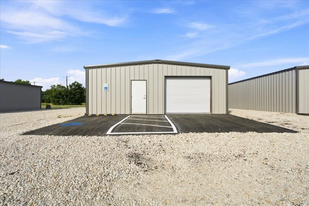 Warehouse For Rent in Navarro County , 200 Hospital Drive D, Corsicana, Texas 75110, 0, 0, Garage spaces, 0 Sqft, built in 2025, mls#21353622, Real Estate Agent in Corsicana, Homes For Rent in Navarro county, Homes For Rent in Corsicana, Realtor in Corsicana Texas, Real Estate Brokerage Independent Realty Texas, Luminita Cordes Realtor