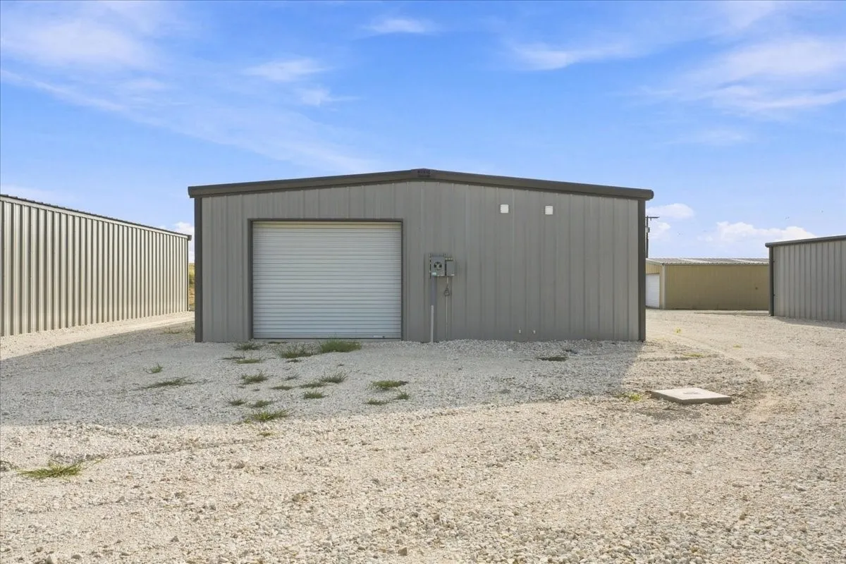 Warehouse For Rent in Navarro County , 200 Hospital Drive D, Corsicana, Texas 75110, 0, 0, Garage spaces, 0 Sqft, built in 2025, mls#21353622, Real Estate Agent in Corsicana, Homes For Rent in Navarro county, Homes For Rent in Corsicana, Realtor in Corsicana Texas, Real Estate Brokerage Independent Realty Texas, Luminita Cordes Realtor