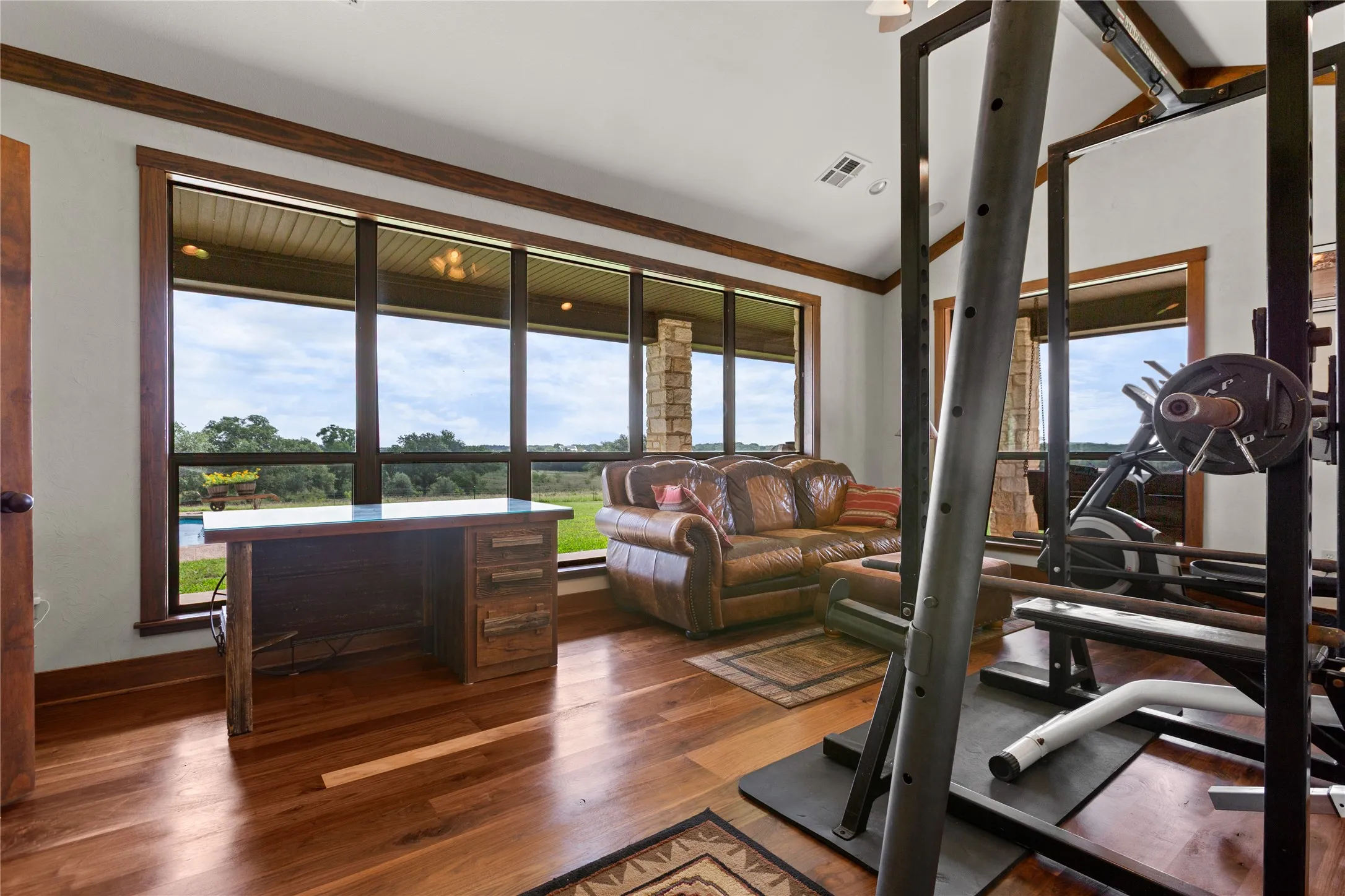 2nd Living Room