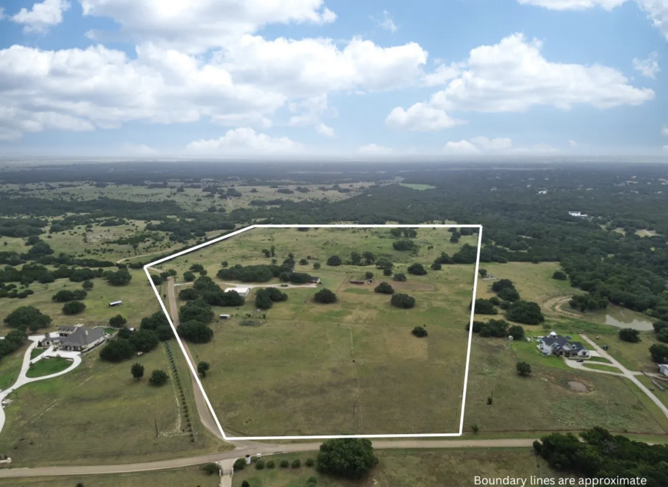 Farm For Sale in Mc Lennan County , 3648 Talbert Ranch Road, China Spring, Texas 76633, 3 Bedrooms, 3 Bathrooms, 3 Garage spaces, 3,354 Sqft, built in 2003, Price $1,899,000, mls#21344802, Real Estate Agent in China Spring, Homes For Sale in Mc Lennan county, Homes For Sale in China Spring, Realtor in China Spring Texas, Real Estate Brokerage Independent Realty Texas, Luminita Cordes Realtor