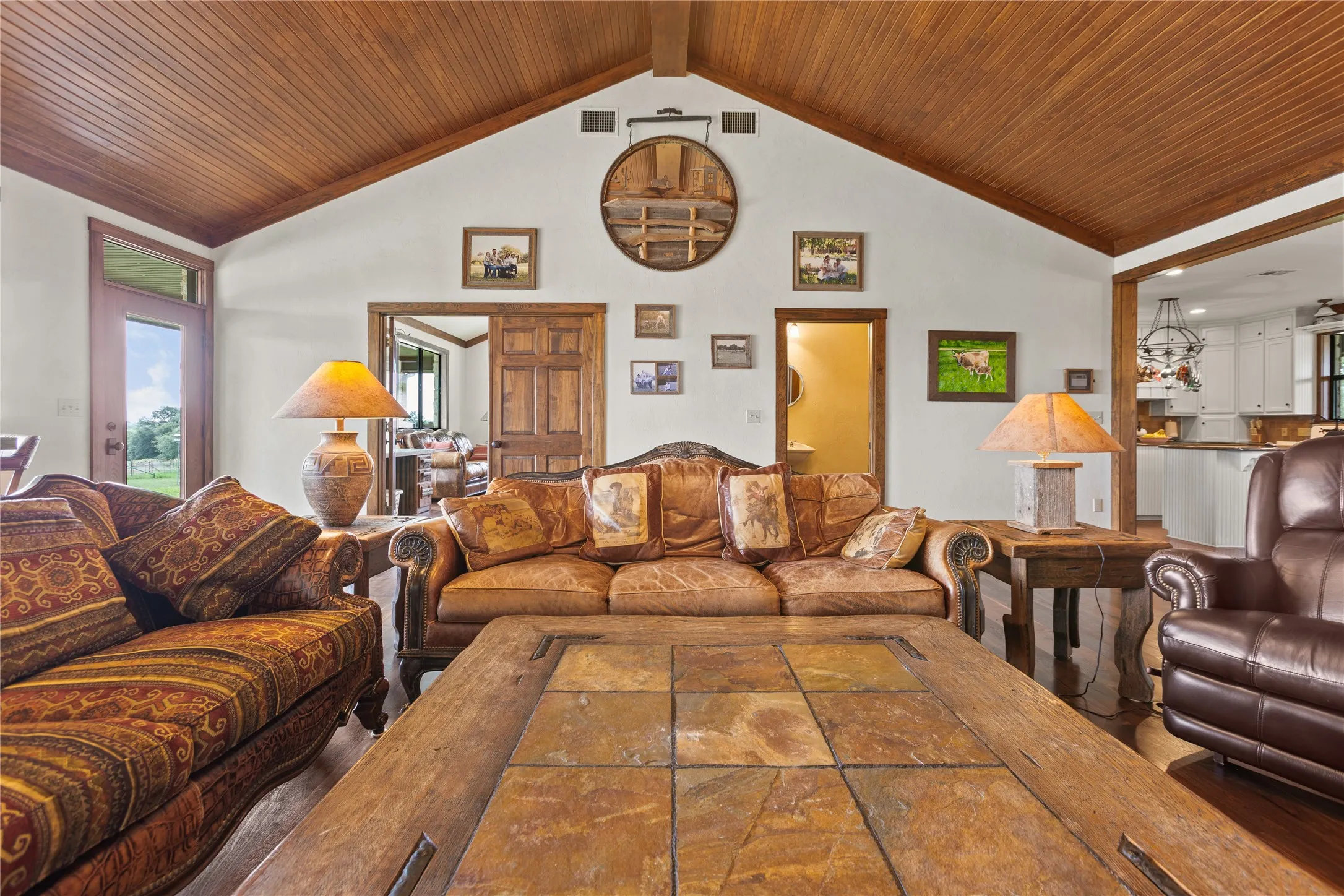Farm For Sale in Mc Lennan County , 3648 Talbert Ranch Road, China Spring, Texas 76633, 3 Bedrooms, 3 Bathrooms, 3 Garage spaces, 3,354 Sqft, built in 2003, Price $1,899,000, mls#21344802, Real Estate Agent in China Spring, Homes For Sale in Mc Lennan county, Homes For Sale in China Spring, Realtor in China Spring Texas, Real Estate Brokerage Independent Realty Texas, Luminita Cordes Realtor