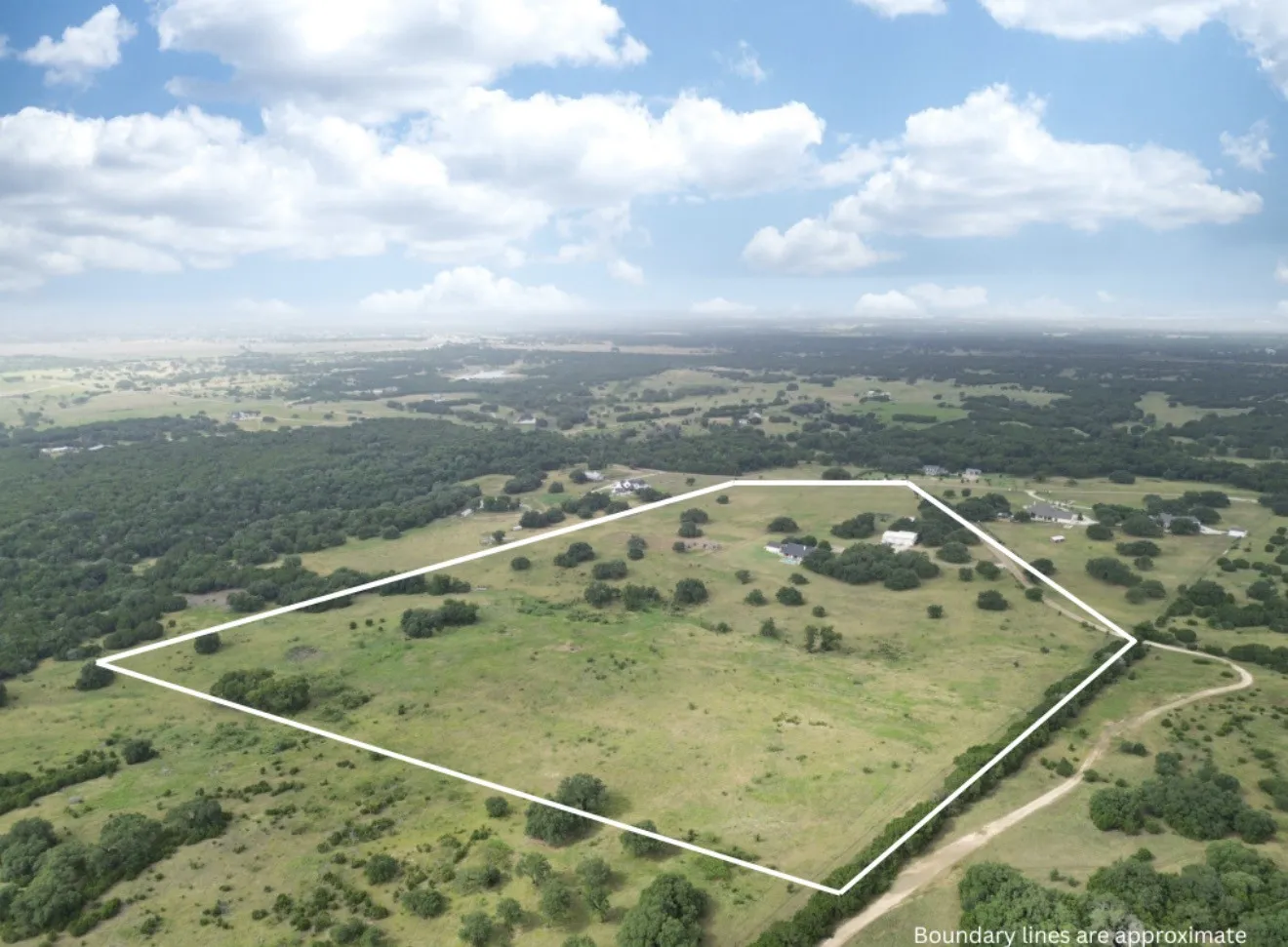 Farm For Sale in Mc Lennan County , 3648 Talbert Ranch Road, China Spring, Texas 76633, 3 Bedrooms, 3 Bathrooms, 3 Garage spaces, 3,354 Sqft, built in 2003, Price $1,899,000, mls#21344802, Real Estate Agent in China Spring, Homes For Sale in Mc Lennan county, Homes For Sale in China Spring, Realtor in China Spring Texas, Real Estate Brokerage Independent Realty Texas, Luminita Cordes Realtor