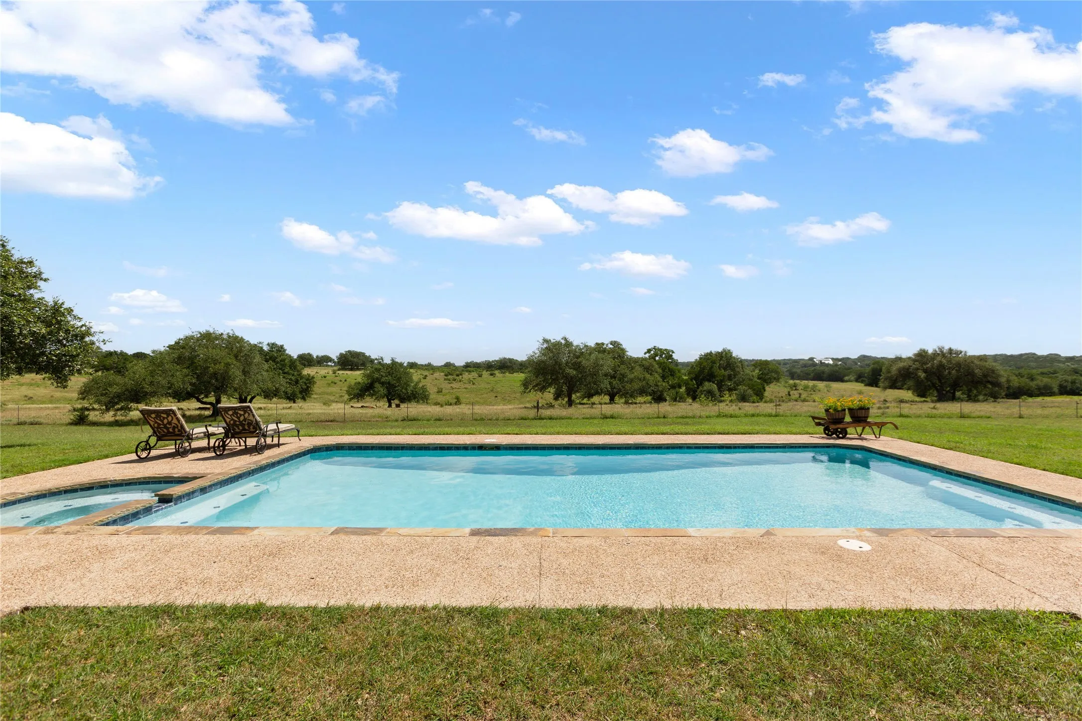 Farm For Sale in Mc Lennan County , 3648 Talbert Ranch Road, China Spring, Texas 76633, 3 Bedrooms, 3 Bathrooms, 3 Garage spaces, 3,354 Sqft, built in 2003, Price $1,899,000, mls#21344802, Real Estate Agent in China Spring, Homes For Sale in Mc Lennan county, Homes For Sale in China Spring, Realtor in China Spring Texas, Real Estate Brokerage Independent Realty Texas, Luminita Cordes Realtor