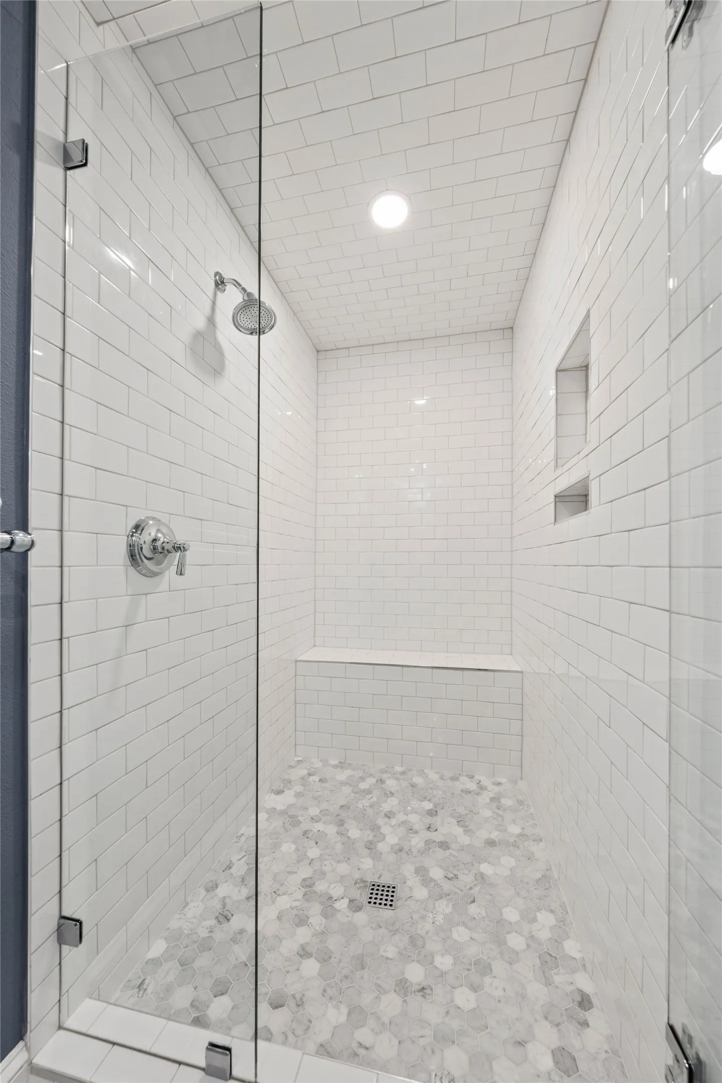 Single Family Residence For Sale in Mc Lennan County , 4104 Austin Avenue, Waco, Texas 76710, 3 Bedroom, 2 Bathroom, 1 Garage spaces, 1,858 Sqft, built in 1950, mls#21327060, Real Estate Agent in Waco, Homes For Sale in Mc Lennan county, Homes For Sale in Waco, Realtor in Waco Texas, Real Estate Brokerage Independent Realty Texas, Luminita Cordes Realtor