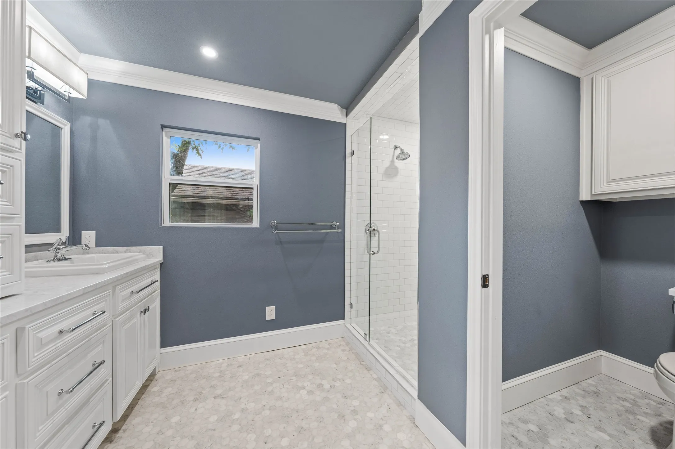 Single Family Residence For Sale in Mc Lennan County , 4104 Austin Avenue, Waco, Texas 76710, 3 Bedroom, 2 Bathroom, 1 Garage spaces, 1,858 Sqft, built in 1950, mls#21327060, Real Estate Agent in Waco, Homes For Sale in Mc Lennan county, Homes For Sale in Waco, Realtor in Waco Texas, Real Estate Brokerage Independent Realty Texas, Luminita Cordes Realtor