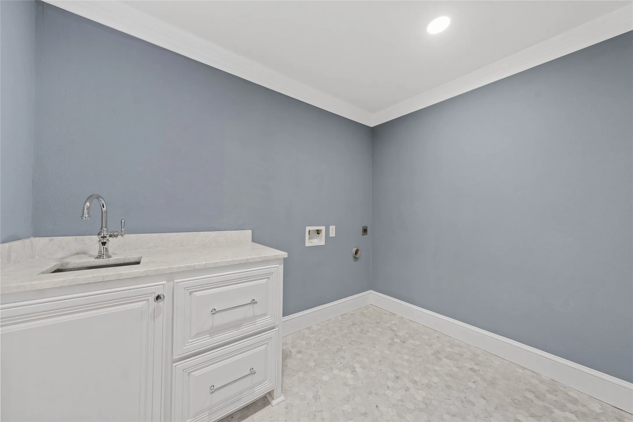 Single Family Residence For Sale in Mc Lennan County , 4104 Austin Avenue, Waco, Texas 76710, 3 Bedroom, 2 Bathroom, 1 Garage spaces, 1,858 Sqft, built in 1950, mls#21327060, Real Estate Agent in Waco, Homes For Sale in Mc Lennan county, Homes For Sale in Waco, Realtor in Waco Texas, Real Estate Brokerage Independent Realty Texas, Luminita Cordes Realtor