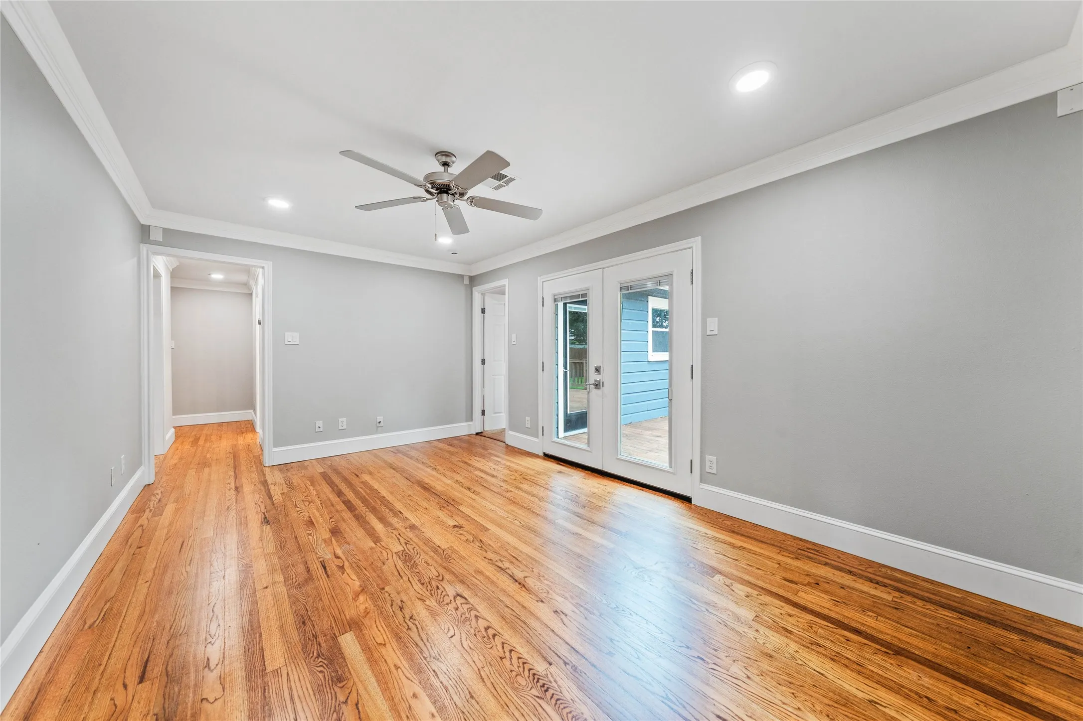 Single Family Residence For Sale in Mc Lennan County , 4104 Austin Avenue, Waco, Texas 76710, 3 Bedroom, 2 Bathroom, 1 Garage spaces, 1,858 Sqft, built in 1950, mls#21327060, Real Estate Agent in Waco, Homes For Sale in Mc Lennan county, Homes For Sale in Waco, Realtor in Waco Texas, Real Estate Brokerage Independent Realty Texas, Luminita Cordes Realtor