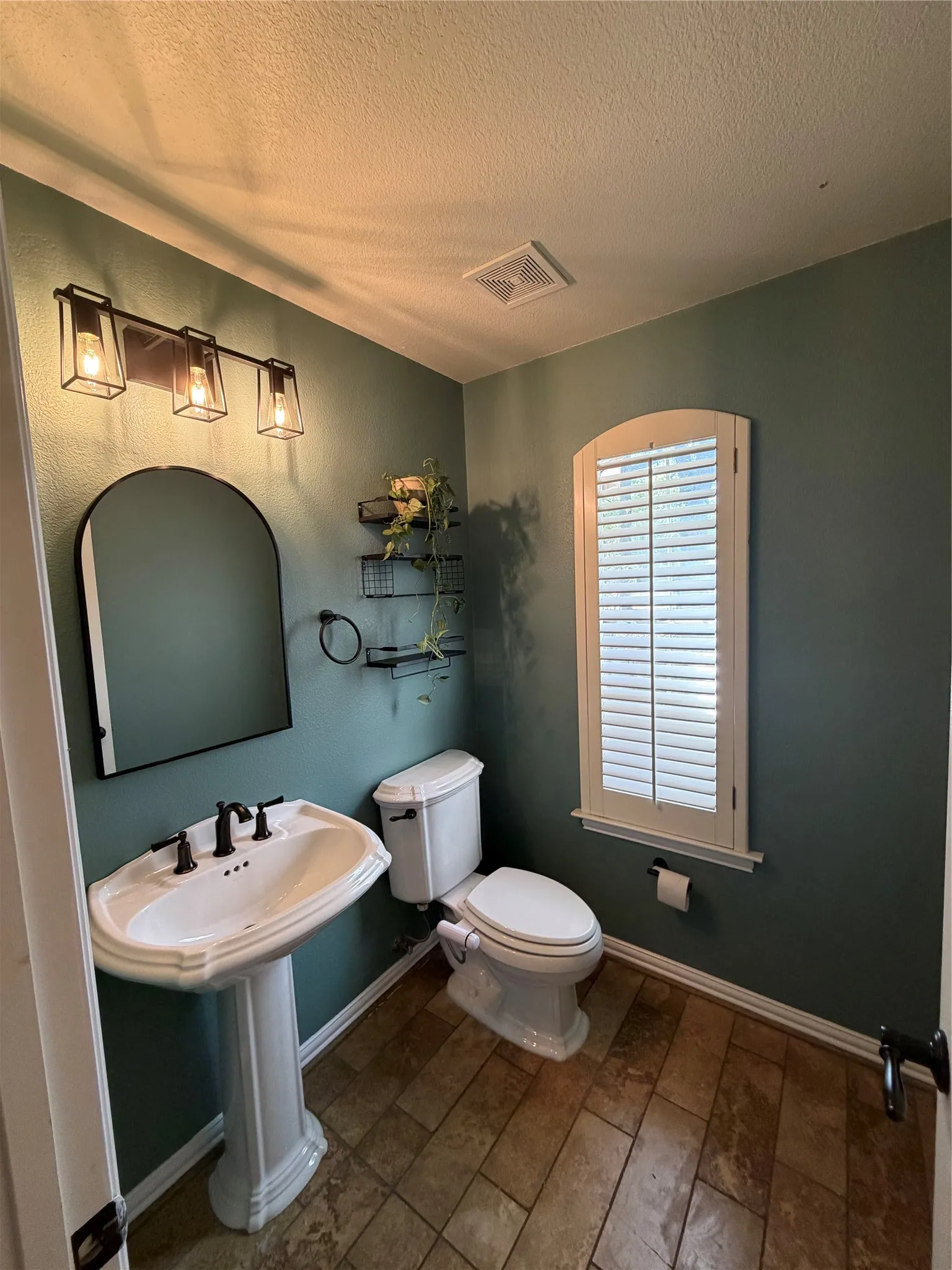 Downstairs 1/2 bath