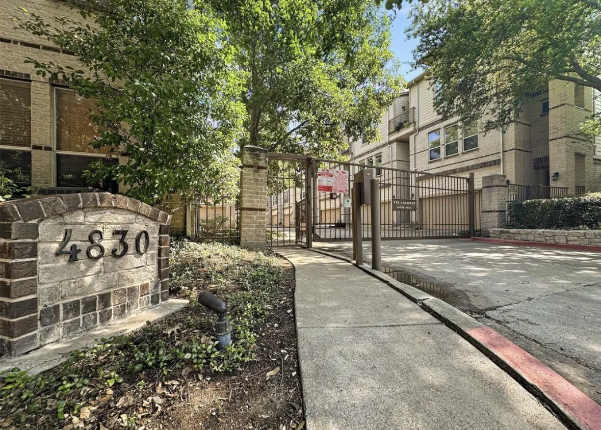 Condominium For Sale in Dallas County , 4830 Cedar Springs Road 11, Dallas, Texas 75219, 2 Bedroom, 3 Bathroom, 2 Garage spaces, 1,994 Sqft, built in 2005, mls#21353985, Real Estate Agent in Dallas, Homes For Sale in Dallas county, Homes For Sale in Dallas, Realtor in Dallas Texas, Real Estate Brokerage Independent Realty Texas, Luminita Cordes Realtor