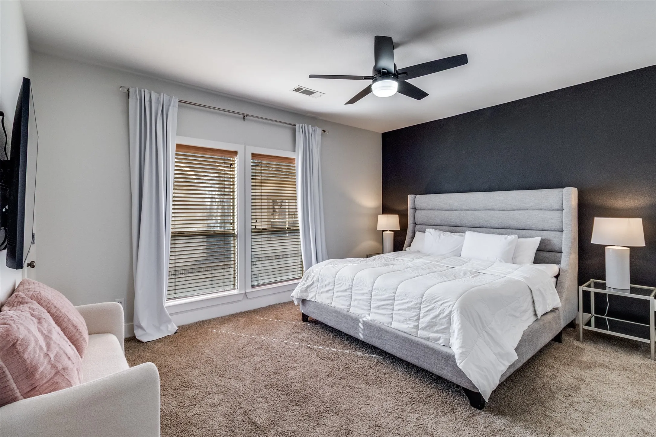 Condominium For Sale in Dallas County , 4830 Cedar Springs Road 11, Dallas, Texas 75219, 2 Bedroom, 3 Bathroom, 2 Garage spaces, 1,994 Sqft, built in 2005, mls#21353985, Real Estate Agent in Dallas, Homes For Sale in Dallas county, Homes For Sale in Dallas, Realtor in Dallas Texas, Real Estate Brokerage Independent Realty Texas, Luminita Cordes Realtor