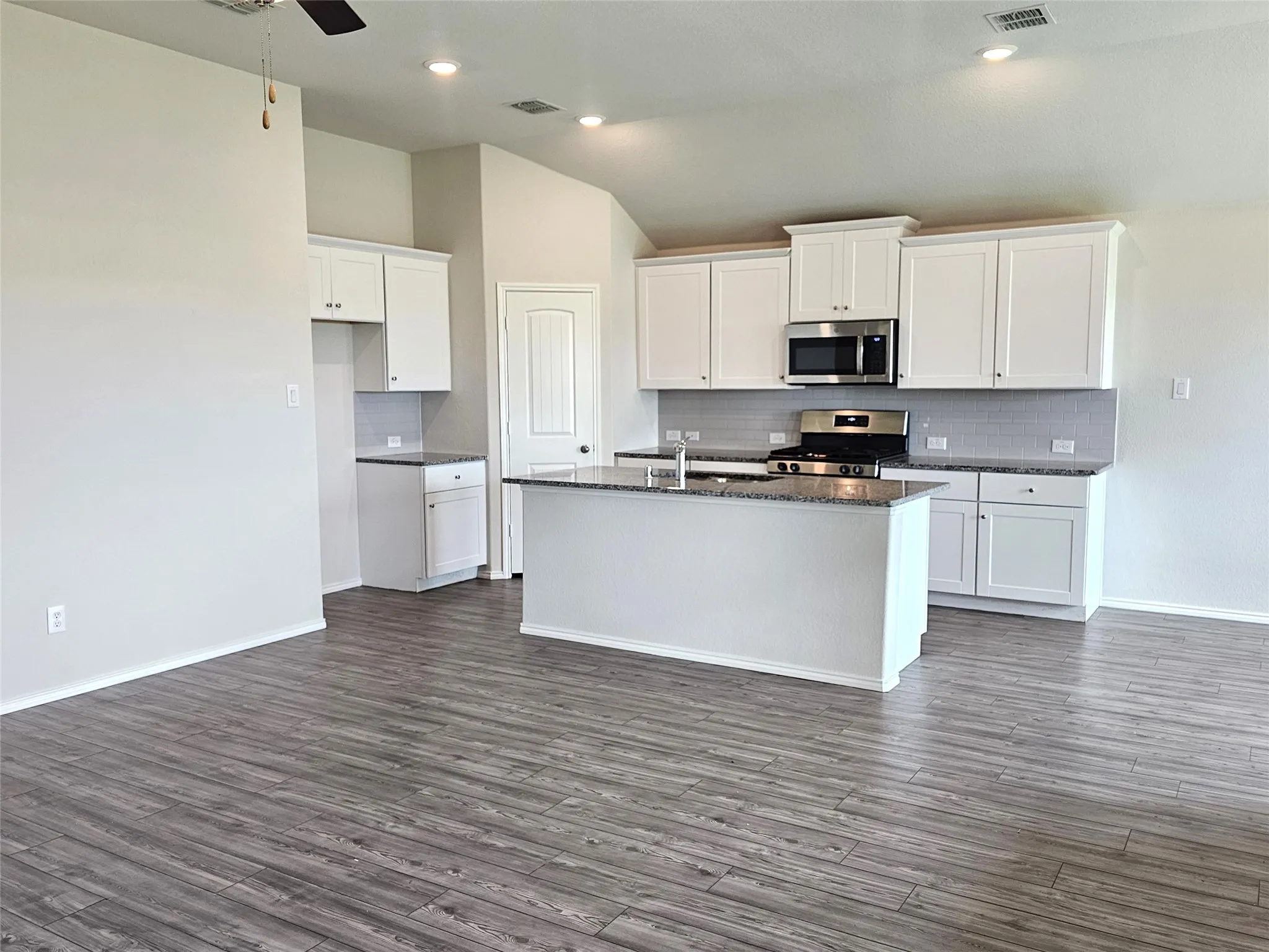 Single Family Residence For Rent in Denton County , 4529 Ashmark Road, Little Elm, Texas 76227, 4 Bedrooms, 2 Bathrooms, 2 Garage spaces, 1,852 Sqft, built in 2020, Price $2,345, mls#21354295, Real Estate Agent in Little Elm, Homes For Rent in Denton county, Homes For Rent in Little Elm, Realtor in Little Elm Texas, Real Estate Brokerage Independent Realty Texas, Luminita Cordes Realtor