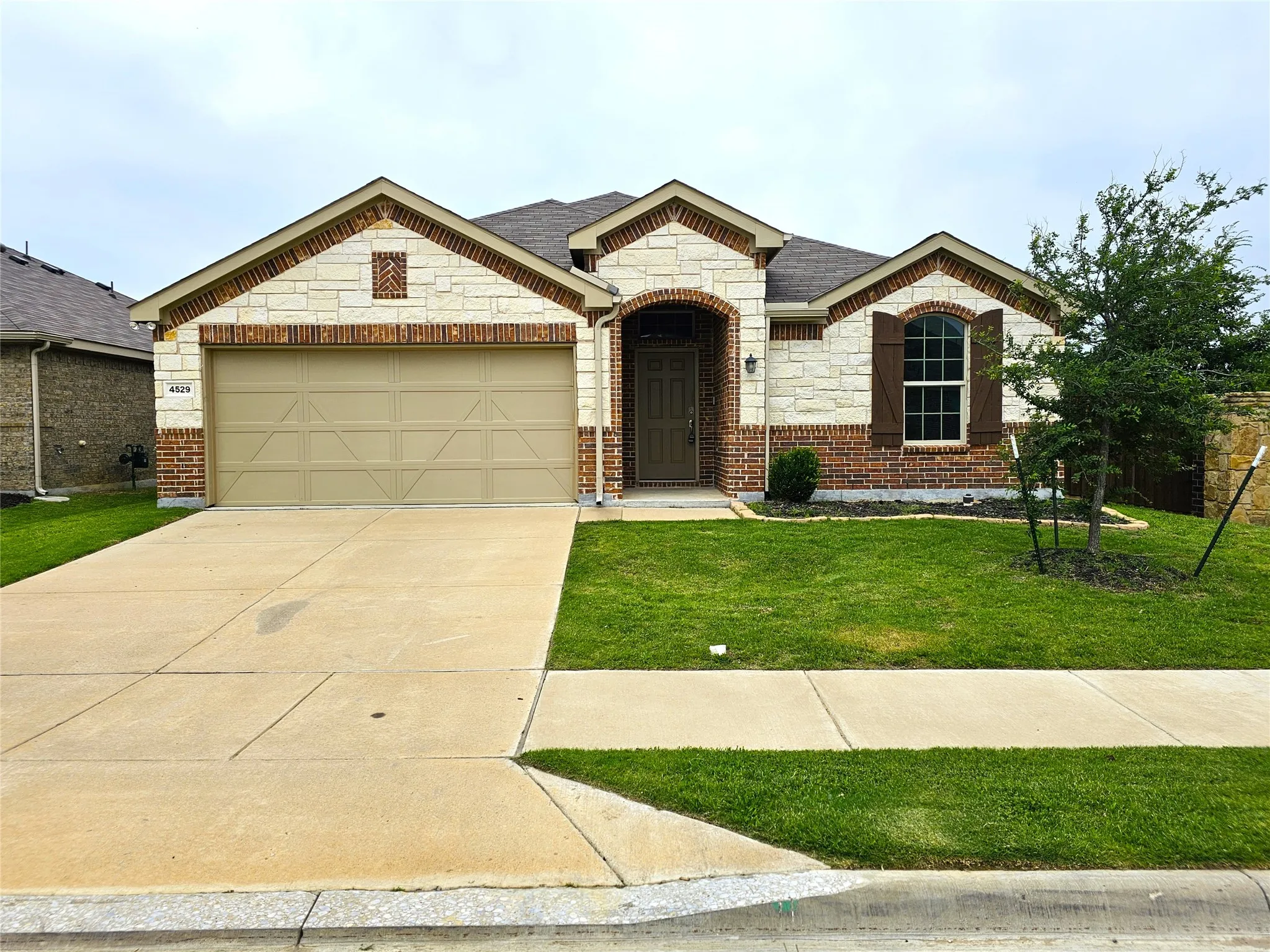 Single Family Residence For Rent in Denton County , 4529 Ashmark Road, Little Elm, Texas 76227, 4 Bedrooms, 2 Bathrooms, 2 Garage spaces, 1,852 Sqft, built in 2020, Price $2,345, mls#21354295, Real Estate Agent in Little Elm, Homes For Rent in Denton county, Homes For Rent in Little Elm, Realtor in Little Elm Texas, Real Estate Brokerage Independent Realty Texas, Luminita Cordes Realtor