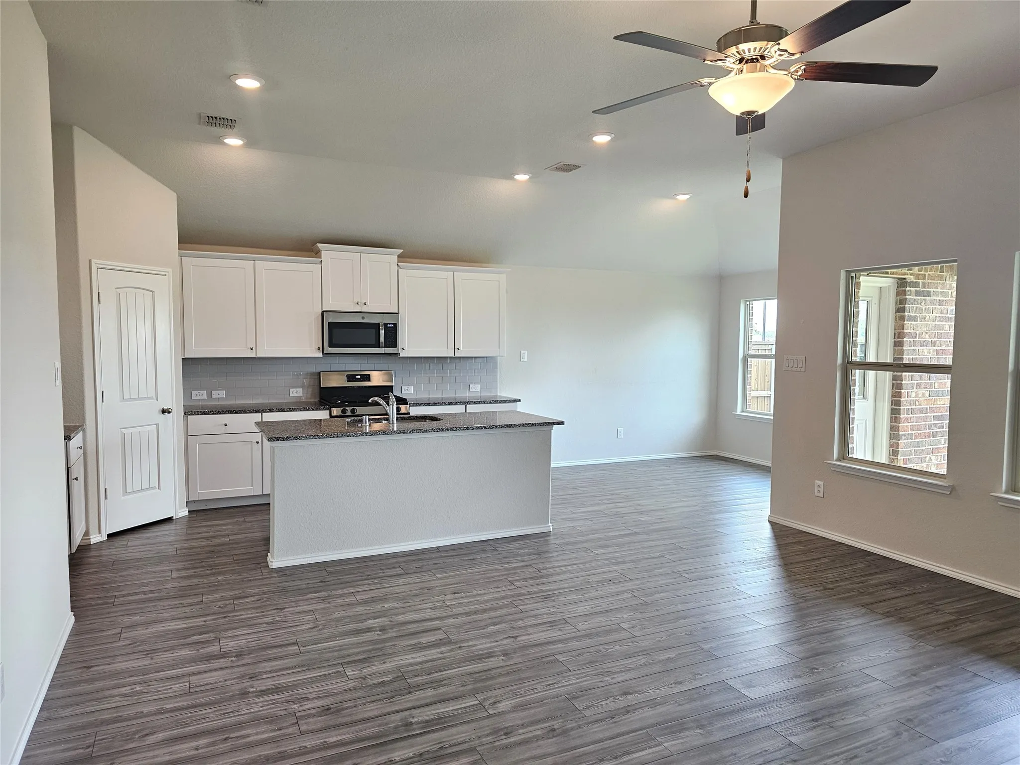 Single Family Residence For Rent in Denton County , 4529 Ashmark Road, Little Elm, Texas 76227, 4 Bedrooms, 2 Bathrooms, 2 Garage spaces, 1,852 Sqft, built in 2020, Price $2,345, mls#21354295, Real Estate Agent in Little Elm, Homes For Rent in Denton county, Homes For Rent in Little Elm, Realtor in Little Elm Texas, Real Estate Brokerage Independent Realty Texas, Luminita Cordes Realtor