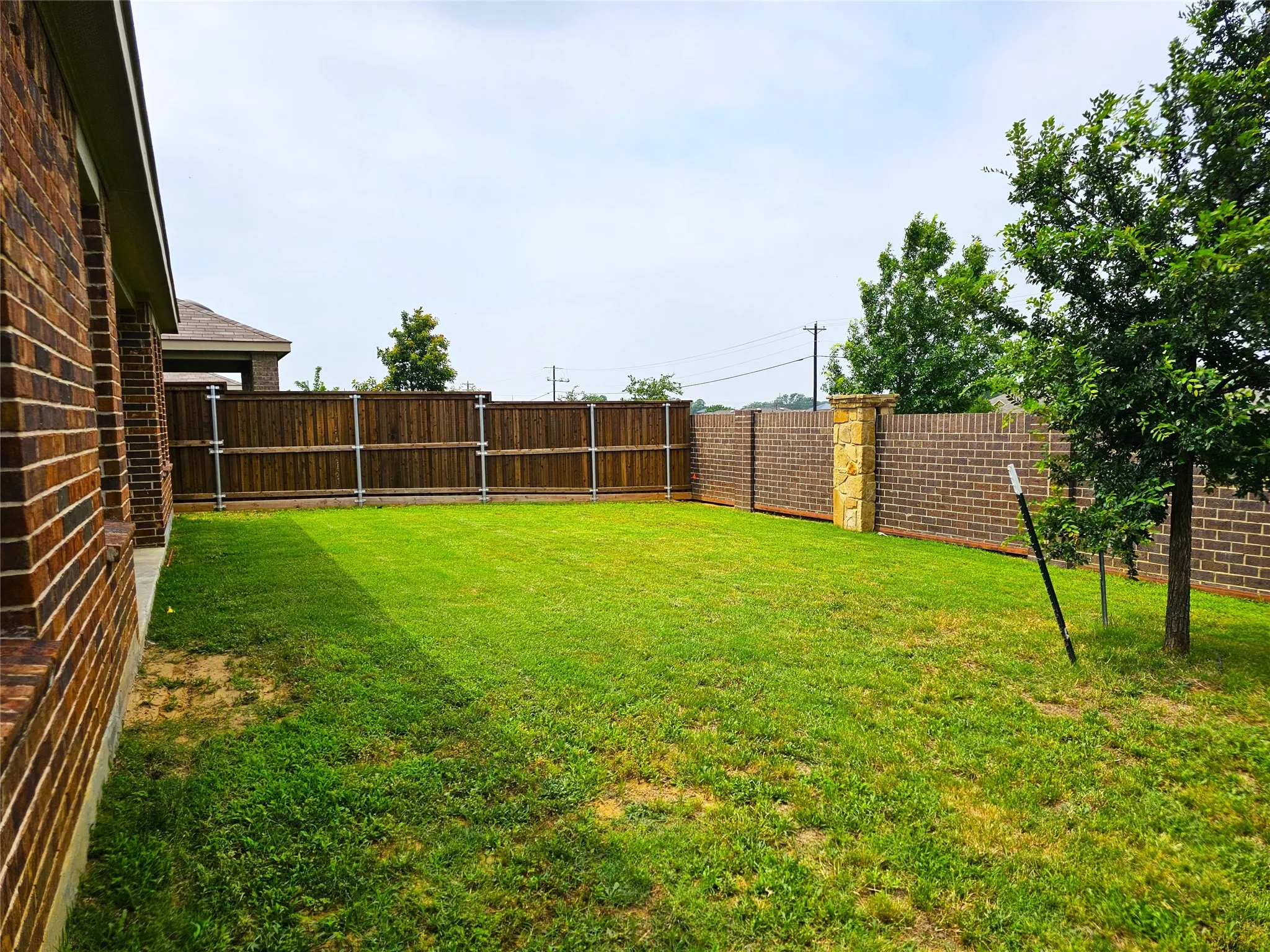 Single Family Residence For Rent in Denton County , 4529 Ashmark Road, Little Elm, Texas 76227, 4 Bedrooms, 2 Bathrooms, 2 Garage spaces, 1,852 Sqft, built in 2020, Price $2,345, mls#21354295, Real Estate Agent in Little Elm, Homes For Rent in Denton county, Homes For Rent in Little Elm, Realtor in Little Elm Texas, Real Estate Brokerage Independent Realty Texas, Luminita Cordes Realtor