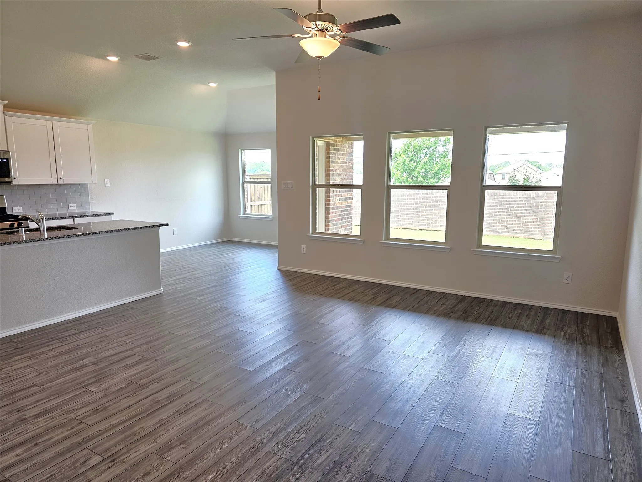 Single Family Residence For Rent in Denton County , 4529 Ashmark Road, Little Elm, Texas 76227, 4 Bedrooms, 2 Bathrooms, 2 Garage spaces, 1,852 Sqft, built in 2020, Price $2,345, mls#21354295, Real Estate Agent in Little Elm, Homes For Rent in Denton county, Homes For Rent in Little Elm, Realtor in Little Elm Texas, Real Estate Brokerage Independent Realty Texas, Luminita Cordes Realtor