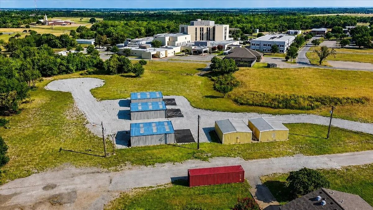 Warehouse For Rent in Navarro County , 200 Hospital Drive B, Corsicana, Texas 75110, 0, 0, Garage spaces, 0 Sqft, built in 2025, mls#21354300, Real Estate Agent in Corsicana, Homes For Rent in Navarro county, Homes For Rent in Corsicana, Realtor in Corsicana Texas, Real Estate Brokerage Independent Realty Texas, Luminita Cordes Realtor