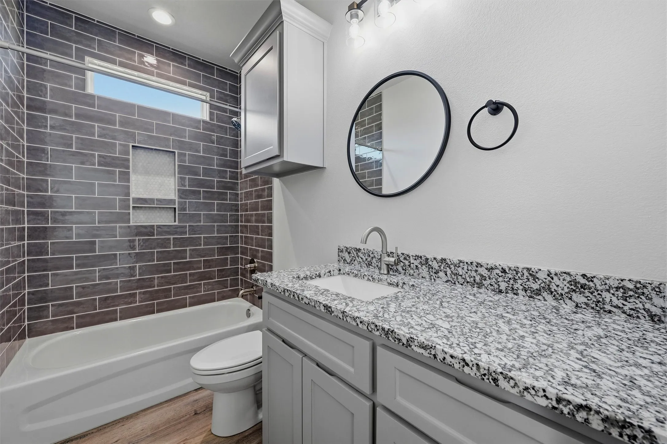 Single Family Residence For Sale in Grayson County , 237 Gun Club Road, Denison, Texas 75021, 3 Bedroom, 3 Bathroom, 2 Garage spaces, 1,600 Sqft, built in 2023, mls#21354305, Real Estate Agent in Denison, Homes For Sale in Grayson county, Homes For Sale in Denison, Realtor in Denison Texas, Real Estate Brokerage Independent Realty Texas, Luminita Cordes Realtor