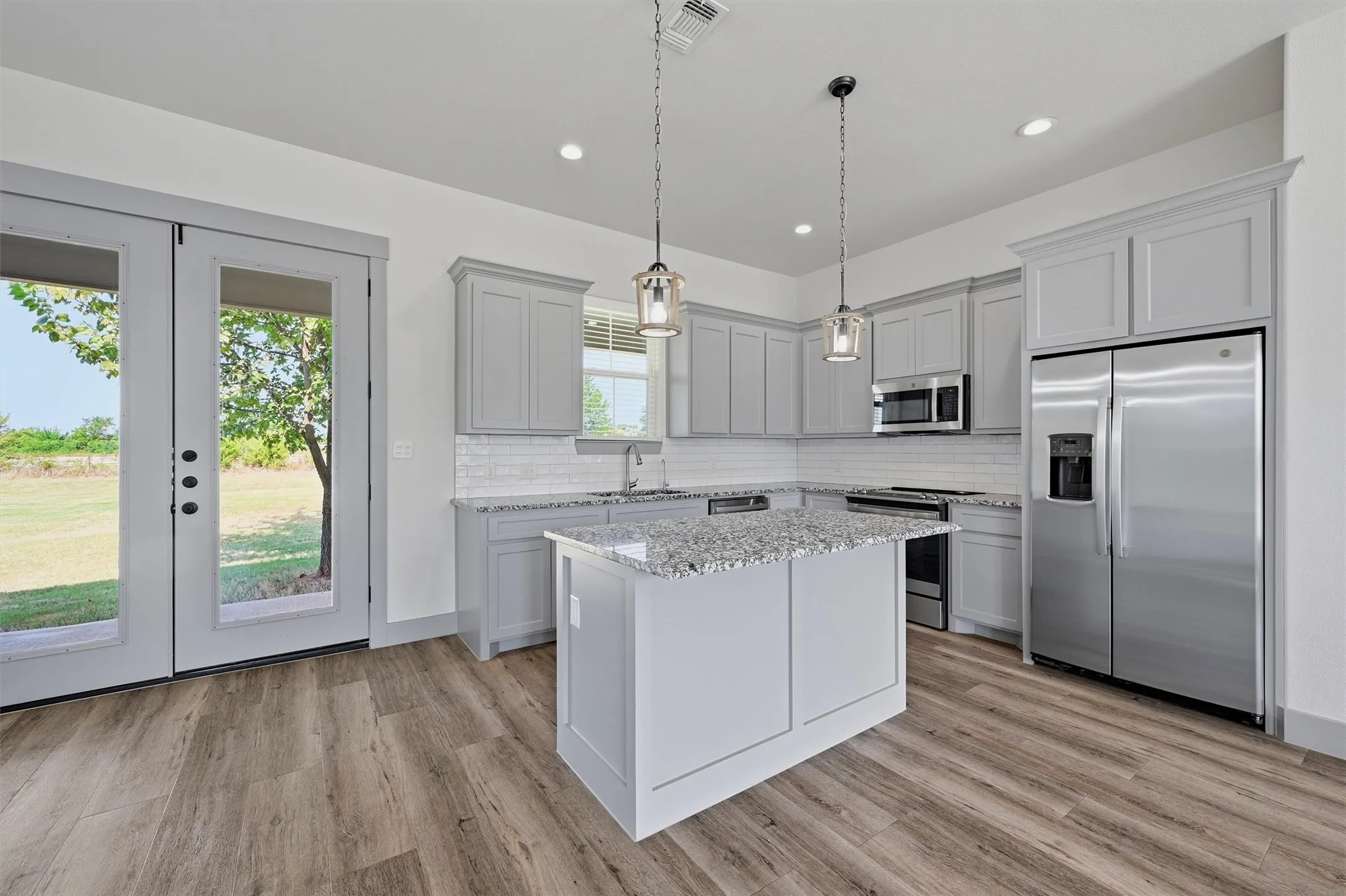 Single Family Residence For Sale in Grayson County , 237 Gun Club Road, Denison, Texas 75021, 3 Bedroom, 3 Bathroom, 2 Garage spaces, 1,600 Sqft, built in 2023, mls#21354305, Real Estate Agent in Denison, Homes For Sale in Grayson county, Homes For Sale in Denison, Realtor in Denison Texas, Real Estate Brokerage Independent Realty Texas, Luminita Cordes Realtor