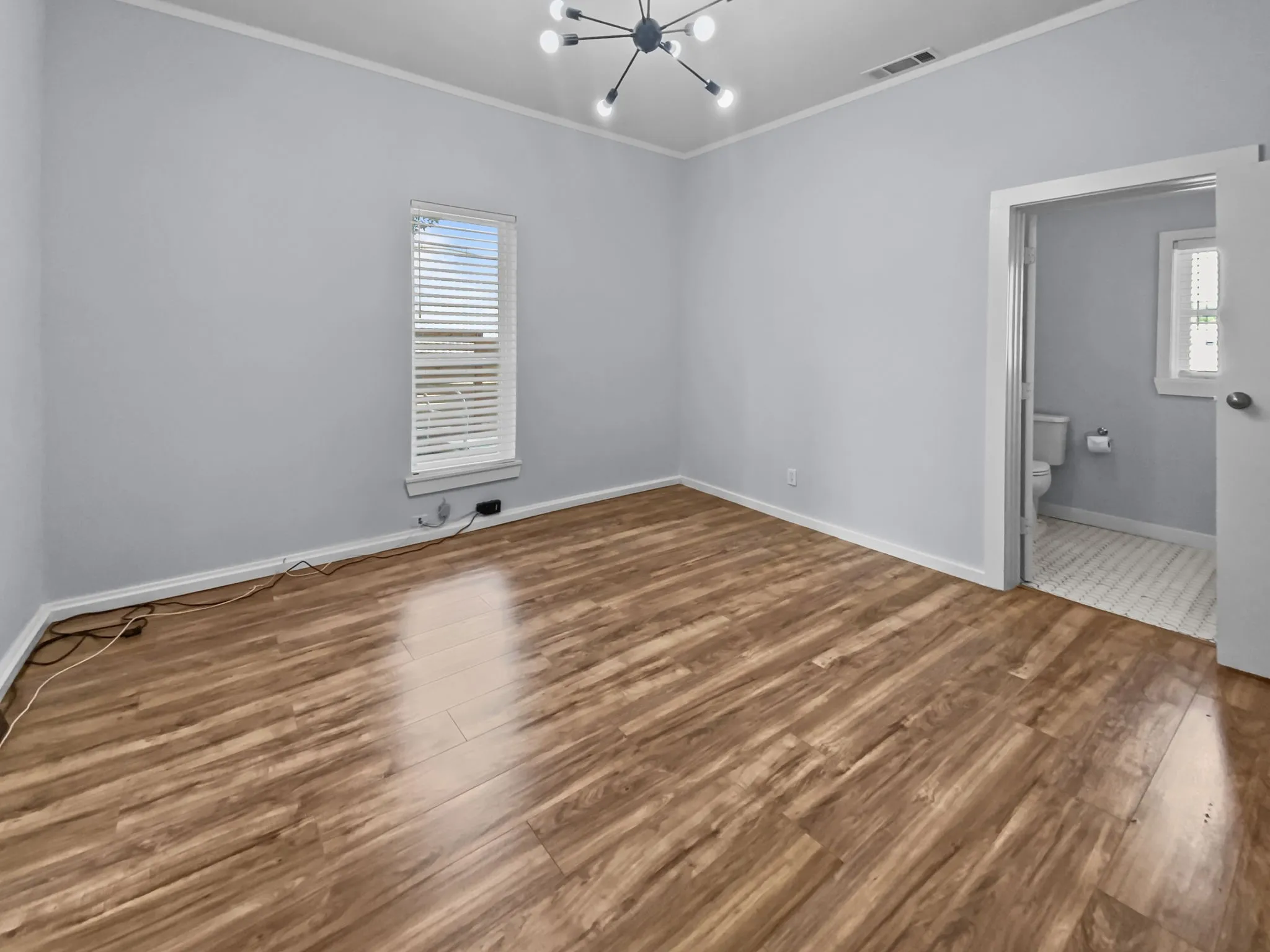Single Family Residence For Rent in Denton County , 815 Stonecrest Road, Argyle, Texas 76226, 2 Bedrooms, 2 Bathrooms, Garage spaces, 1,264 Sqft, built in 1961, Price $2,400, mls#21348440, Real Estate Agent in Argyle, Homes For Rent in Denton county, Homes For Rent in Argyle, Realtor in Argyle Texas, Real Estate Brokerage Independent Realty Texas, Luminita Cordes Realtor