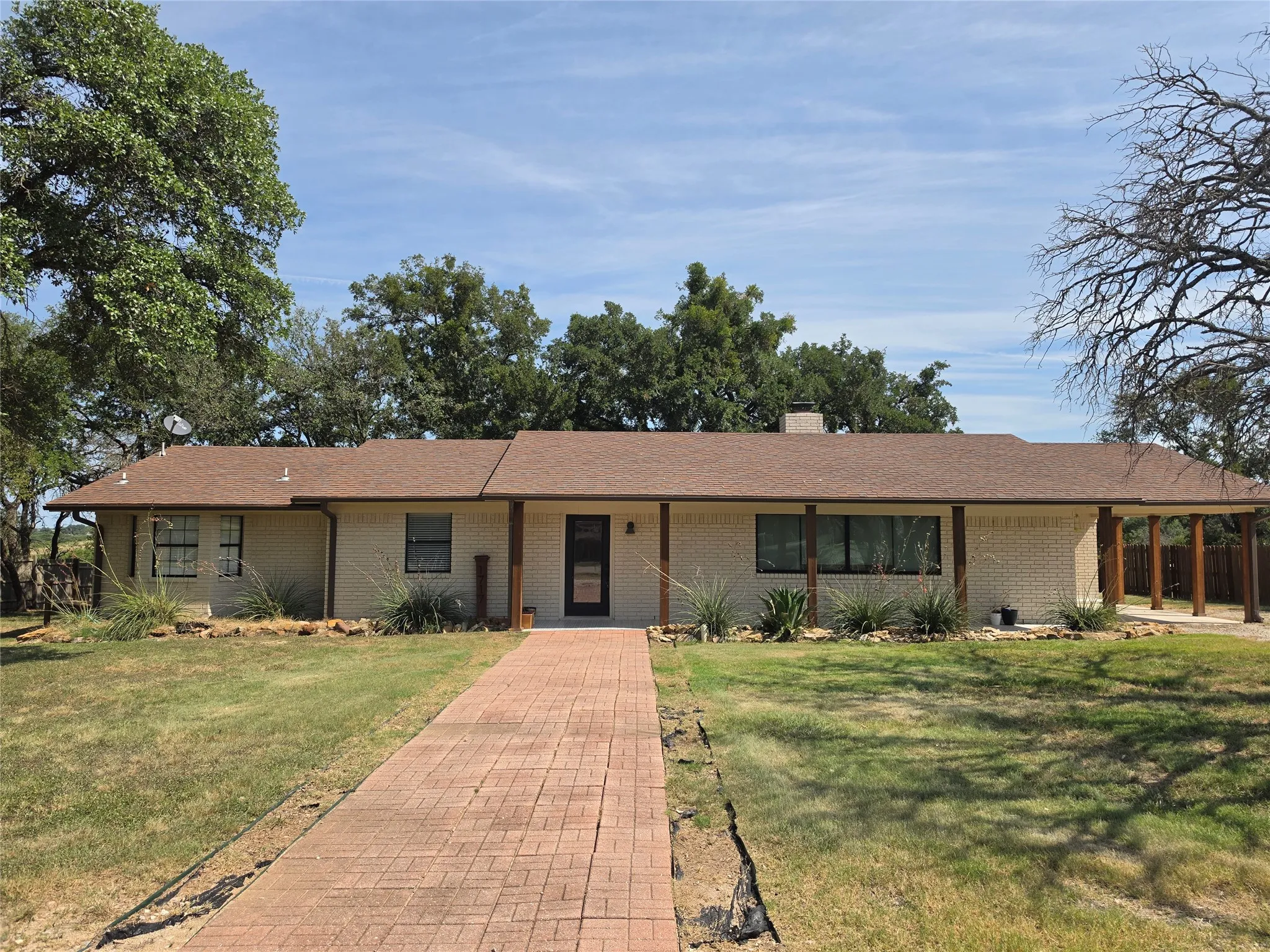 Single Family Residence For Sale in Brown County , 1717 County Road 318, Early, Texas 76802, 3 Bedroom, 2 Bathroom, Garage spaces, 1,758 Sqft, built in 1982, mls#21353038, Real Estate Agent in Early, Homes For Sale in Brown county, Homes For Sale in Early, Realtor in Early Texas, Real Estate Brokerage Independent Realty Texas, Luminita Cordes Realtor