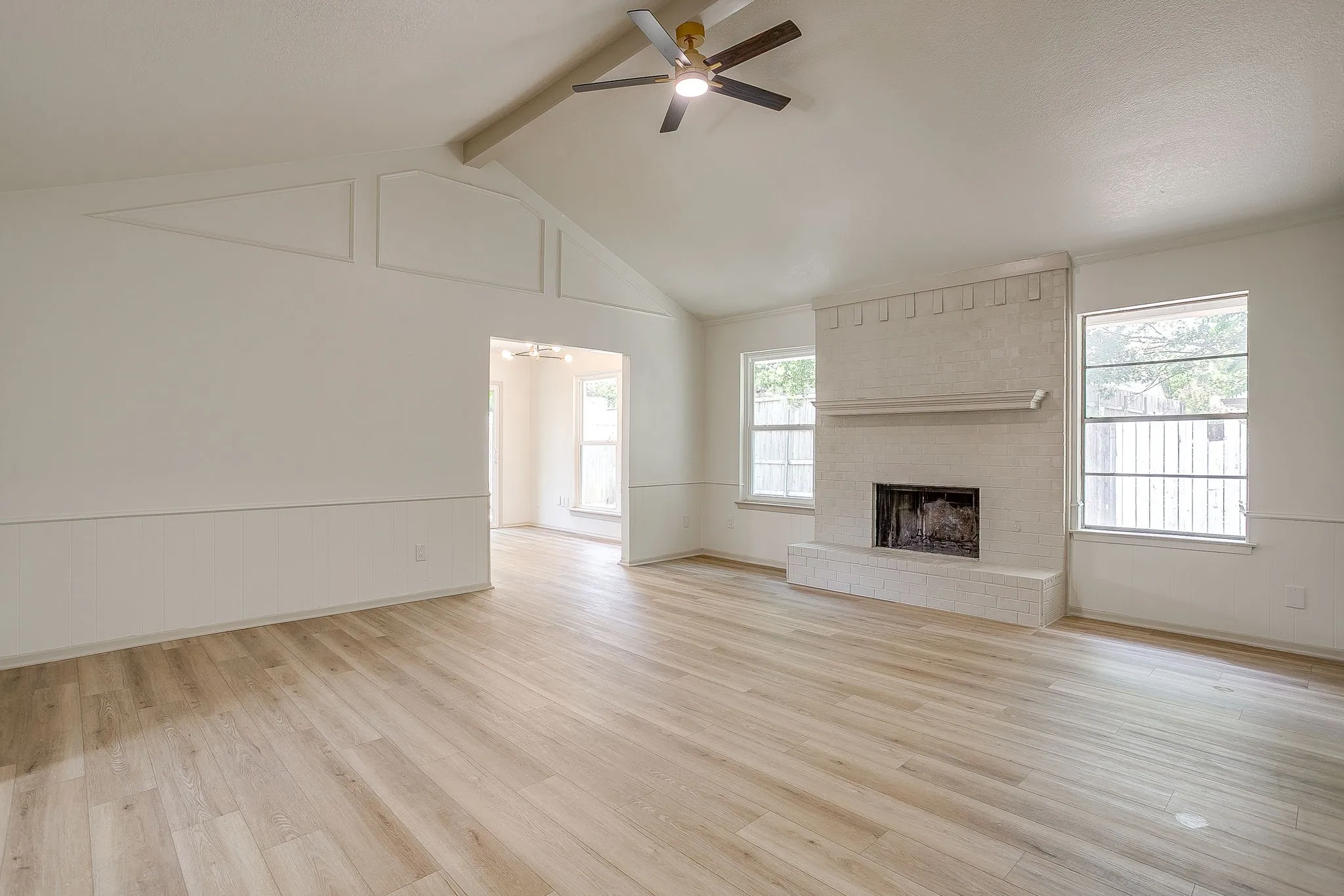 Single Family Residence For Sale in Tarrant County , 7017 Betsy Ross Court, Watauga, Texas 76148, 3 Bedroom, 2 Bathroom, 2 Garage spaces, 1,388 Sqft, built in 1978, mls#21350679, Real Estate Agent in Watauga, Homes For Sale in Tarrant county, Homes For Sale in Watauga, Realtor in Watauga Texas, Real Estate Brokerage Independent Realty Texas, Luminita Cordes Realtor