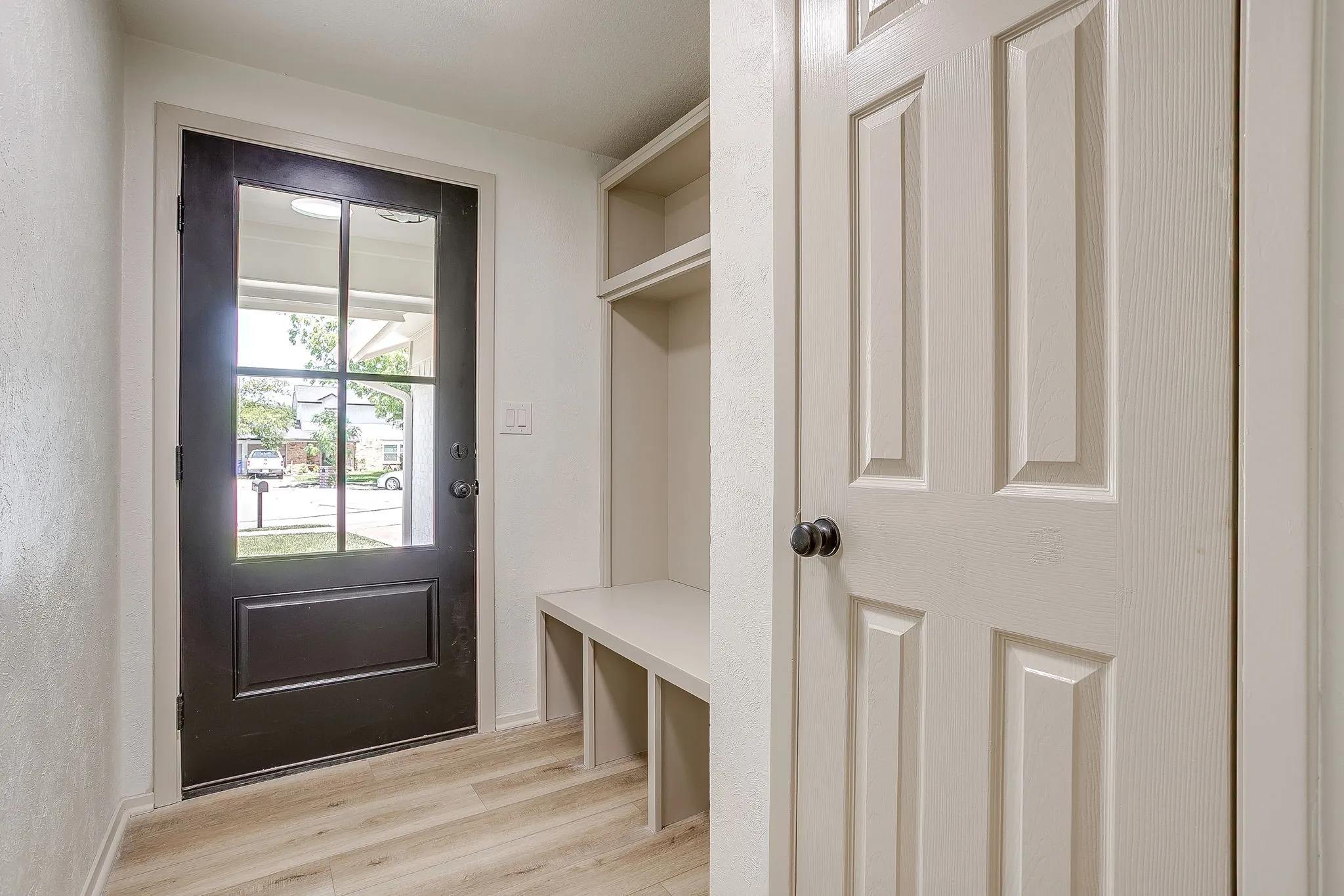 Single Family Residence For Sale in Tarrant County , 7017 Betsy Ross Court, Watauga, Texas 76148, 3 Bedroom, 2 Bathroom, 2 Garage spaces, 1,388 Sqft, built in 1978, mls#21350679, Real Estate Agent in Watauga, Homes For Sale in Tarrant county, Homes For Sale in Watauga, Realtor in Watauga Texas, Real Estate Brokerage Independent Realty Texas, Luminita Cordes Realtor