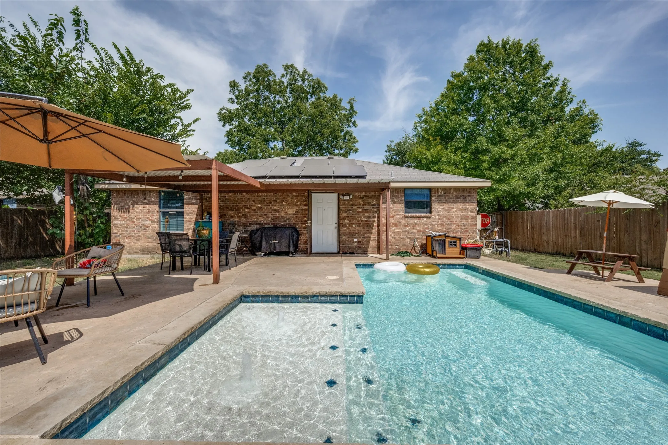 Single Family Residence For Sale in Denton County , 105 N 7th Street, Sanger, Texas 76266, 3 Bedroom, 1 Bathroom, Garage spaces, 1,200 Sqft, built in 2009, mls#21354310, Real Estate Agent in Sanger, Homes For Sale in Denton county, Homes For Sale in Sanger, Realtor in Sanger Texas, Real Estate Brokerage Independent Realty Texas, Luminita Cordes Realtor