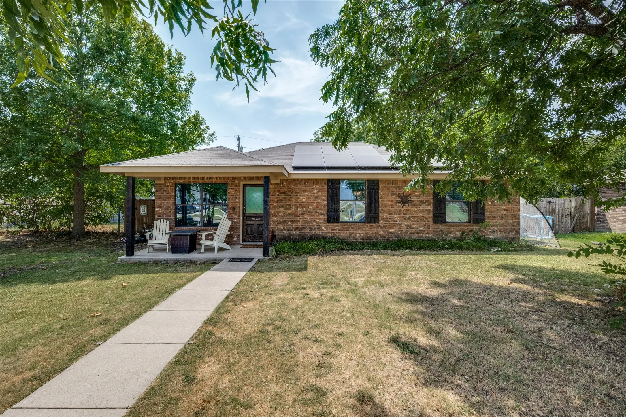 Single Family Residence For Sale in Denton County , 105 N 7th Street, Sanger, Texas 76266, 3 Bedroom, 1 Bathroom, Garage spaces, 1,200 Sqft, built in 2009, mls#21354310, Real Estate Agent in Sanger, Homes For Sale in Denton county, Homes For Sale in Sanger, Realtor in Sanger Texas, Real Estate Brokerage Independent Realty Texas, Luminita Cordes Realtor