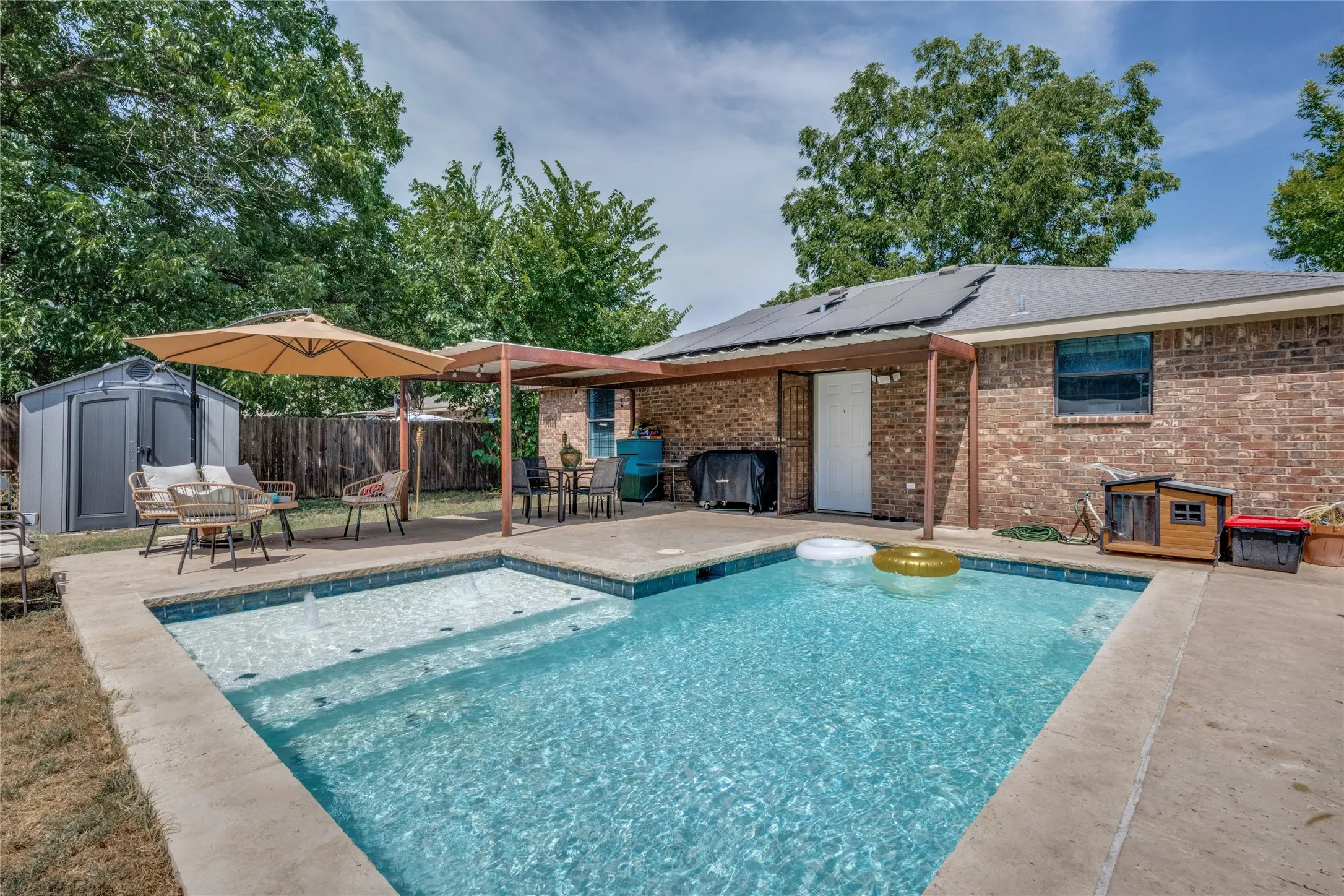 Single Family Residence For Sale in Denton County , 105 N 7th Street, Sanger, Texas 76266, 3 Bedroom, 1 Bathroom, Garage spaces, 1,200 Sqft, built in 2009, mls#21354310, Real Estate Agent in Sanger, Homes For Sale in Denton county, Homes For Sale in Sanger, Realtor in Sanger Texas, Real Estate Brokerage Independent Realty Texas, Luminita Cordes Realtor