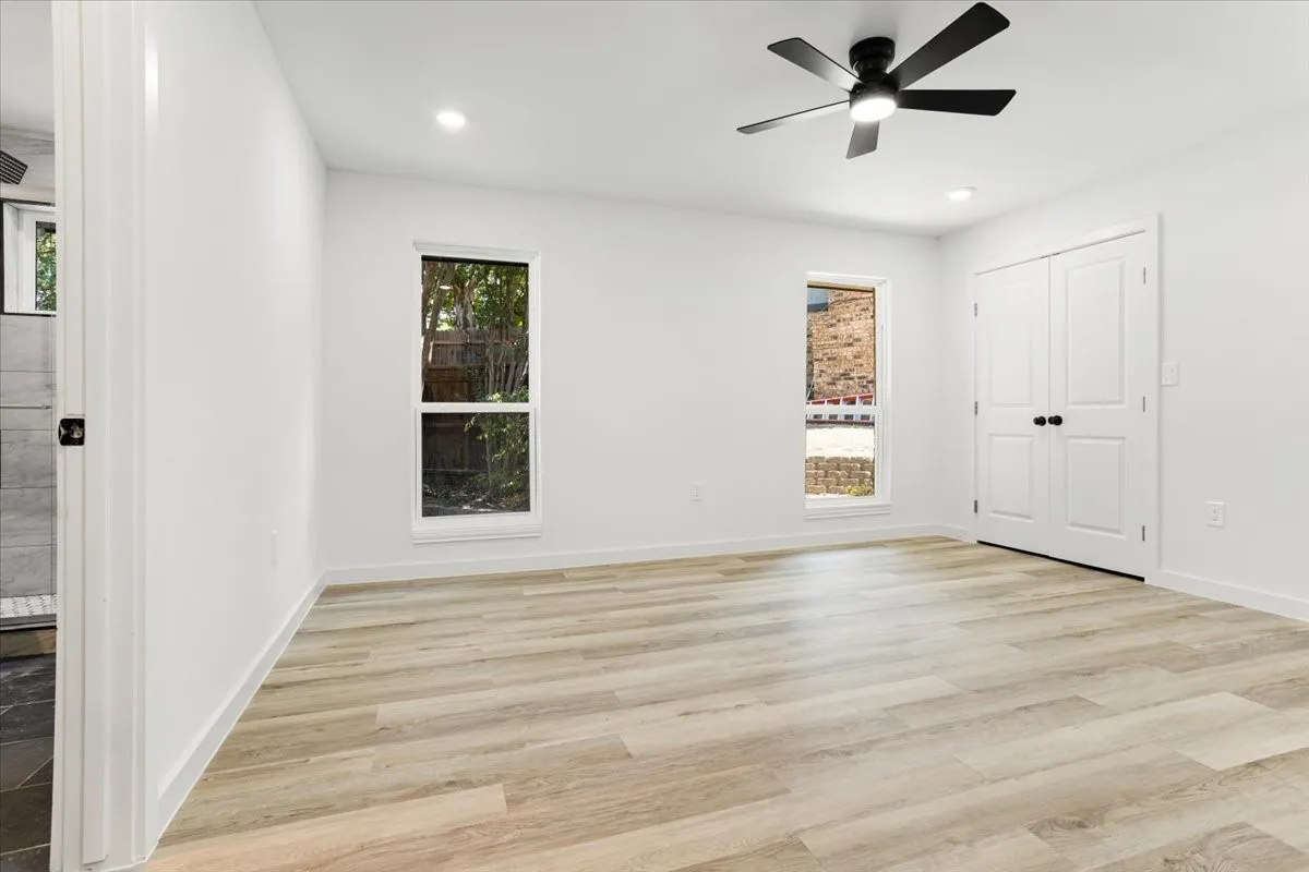 Duplex For Rent in Dallas County , 2149 Willow Place B, Carrollton, Texas 75006, 3 Bedroom, 2 Bathroom, 2 Garage spaces, 1,561 Sqft, built in 1979, mls#21354297, Real Estate Agent in Carrollton, Homes For Rent in Dallas county, Homes For Rent in Carrollton, Realtor in Carrollton Texas, Real Estate Brokerage Independent Realty Texas, Luminita Cordes Realtor