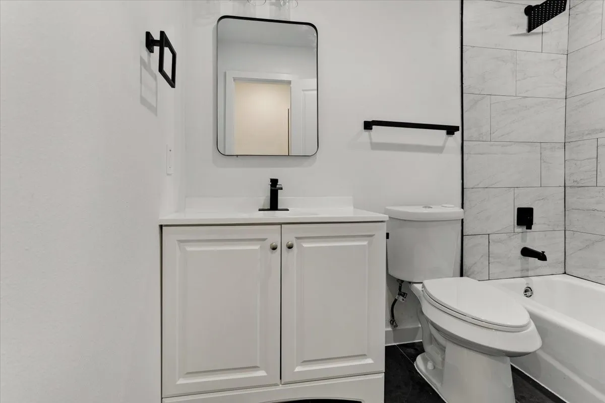Duplex For Rent in Dallas County , 2149 Willow Place B, Carrollton, Texas 75006, 3 Bedroom, 2 Bathroom, 2 Garage spaces, 1,561 Sqft, built in 1979, mls#21354297, Real Estate Agent in Carrollton, Homes For Rent in Dallas county, Homes For Rent in Carrollton, Realtor in Carrollton Texas, Real Estate Brokerage Independent Realty Texas, Luminita Cordes Realtor