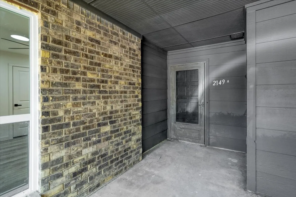 Duplex For Rent in Dallas County , 2149 Willow Place B, Carrollton, Texas 75006, 3 Bedroom, 2 Bathroom, 2 Garage spaces, 1,561 Sqft, built in 1979, mls#21354297, Real Estate Agent in Carrollton, Homes For Rent in Dallas county, Homes For Rent in Carrollton, Realtor in Carrollton Texas, Real Estate Brokerage Independent Realty Texas, Luminita Cordes Realtor