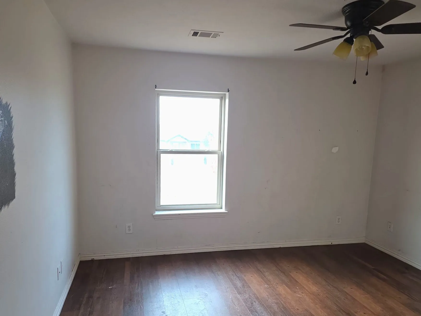 Single Family Residence For Sale in Denton County , 10456 Gentry Drive, Justin, Texas 76247, 4 Bedroom, 3 Bathroom, 2 Garage spaces, 2,244 Sqft, built in 2001, mls#21354329, Real Estate Agent in Justin, Homes For Sale in Denton county, Homes For Sale in Justin, Realtor in Justin Texas, Real Estate Brokerage Independent Realty Texas, Luminita Cordes Realtor