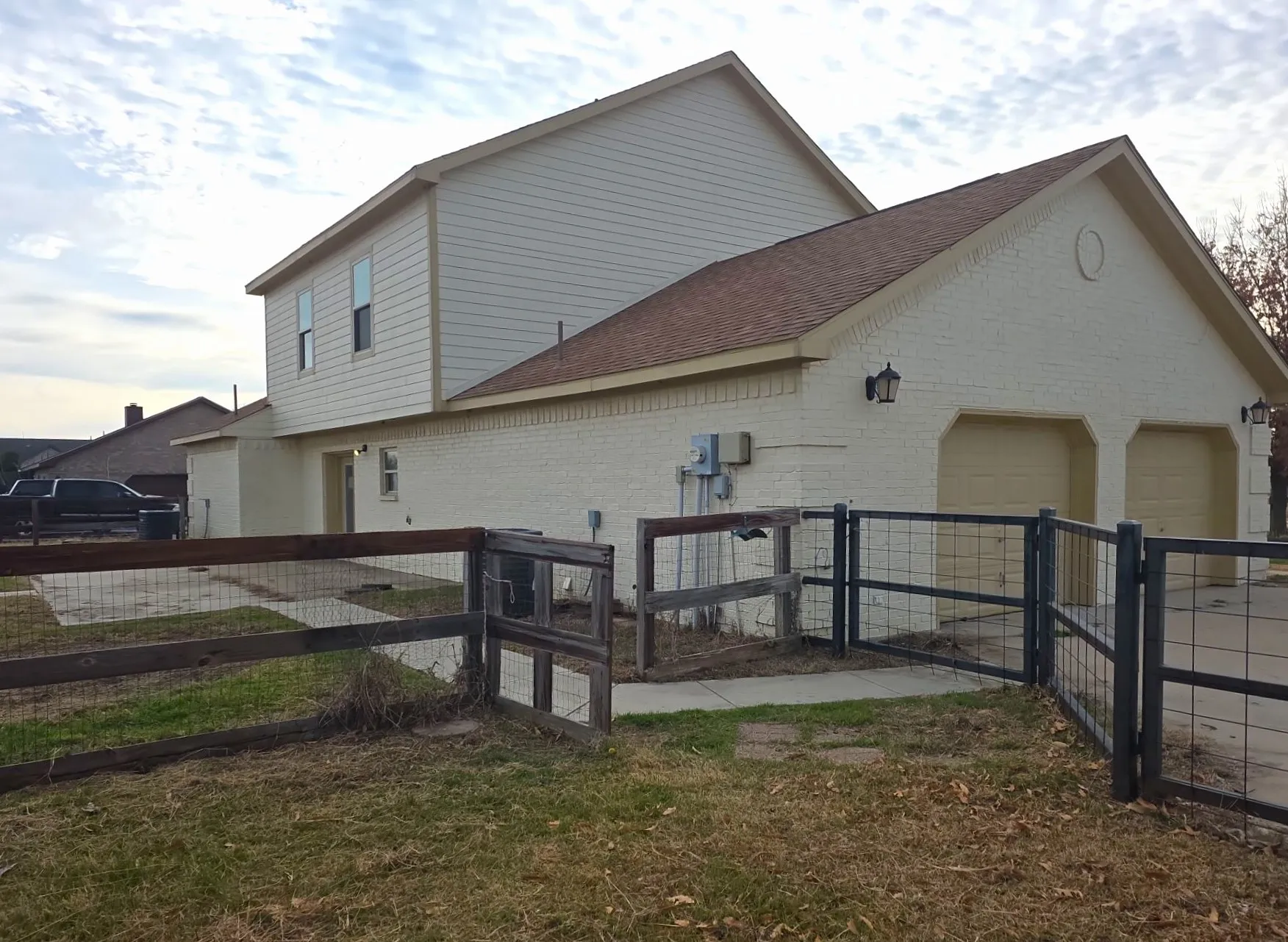 Single Family Residence For Sale in Denton County , 10456 Gentry Drive, Justin, Texas 76247, 4 Bedroom, 3 Bathroom, 2 Garage spaces, 2,244 Sqft, built in 2001, mls#21354329, Real Estate Agent in Justin, Homes For Sale in Denton county, Homes For Sale in Justin, Realtor in Justin Texas, Real Estate Brokerage Independent Realty Texas, Luminita Cordes Realtor