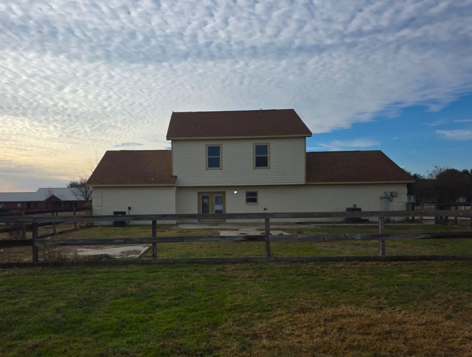 Single Family Residence For Sale in Denton County , 10456 Gentry Drive, Justin, Texas 76247, 4 Bedroom, 3 Bathroom, 2 Garage spaces, 2,244 Sqft, built in 2001, mls#21354329, Real Estate Agent in Justin, Homes For Sale in Denton county, Homes For Sale in Justin, Realtor in Justin Texas, Real Estate Brokerage Independent Realty Texas, Luminita Cordes Realtor