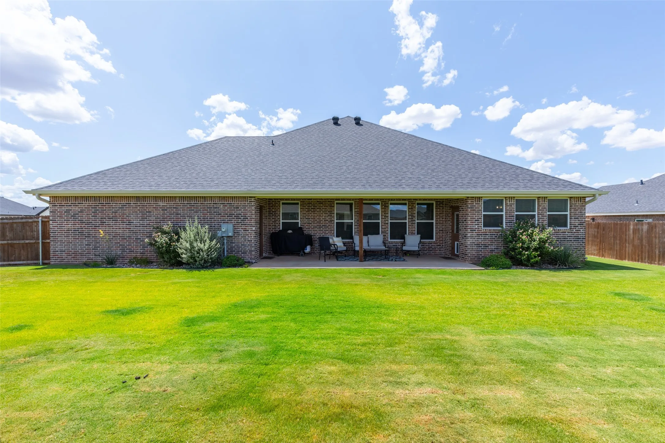 Single Family Residence For Sale in Taylor County , 6617 Beals Creek Avenue, Abilene, Texas 79606, 4 Bedroom, 3 Bathroom, 3 Garage spaces, 2,476 Sqft, built in 2023, mls#21354101, Real Estate Agent in Abilene, Homes For Sale in Taylor county, Homes For Sale in Abilene, Realtor in Abilene Texas, Real Estate Brokerage Independent Realty Texas, Luminita Cordes Realtor