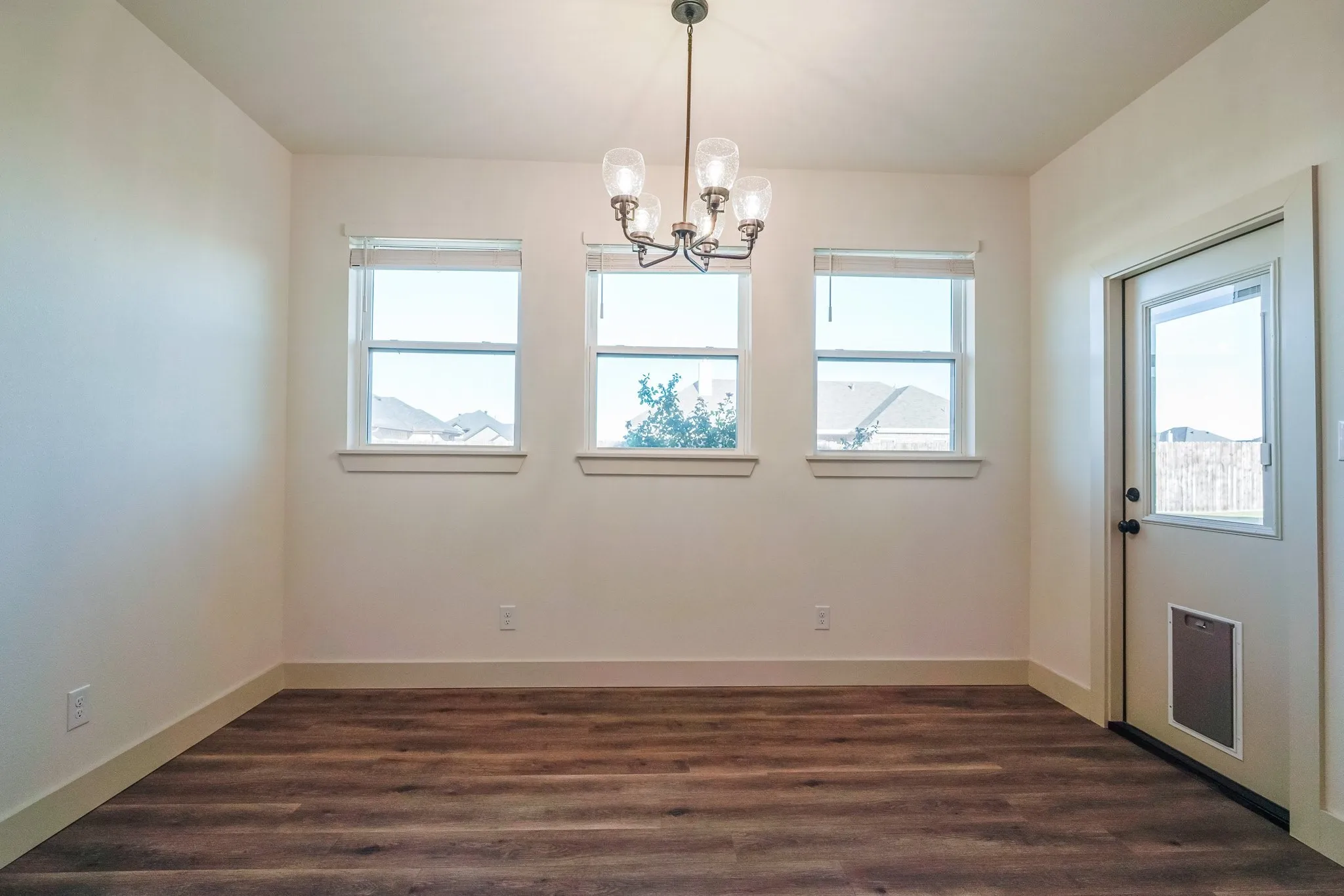 Single Family Residence For Sale in Taylor County , 6617 Beals Creek Avenue, Abilene, Texas 79606, 4 Bedroom, 3 Bathroom, 3 Garage spaces, 2,476 Sqft, built in 2023, mls#21354101, Real Estate Agent in Abilene, Homes For Sale in Taylor county, Homes For Sale in Abilene, Realtor in Abilene Texas, Real Estate Brokerage Independent Realty Texas, Luminita Cordes Realtor