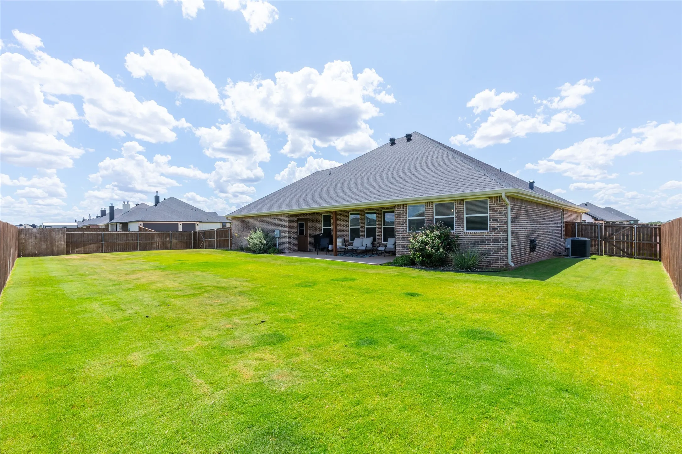 Single Family Residence For Sale in Taylor County , 6617 Beals Creek Avenue, Abilene, Texas 79606, 4 Bedroom, 3 Bathroom, 3 Garage spaces, 2,476 Sqft, built in 2023, mls#21354101, Real Estate Agent in Abilene, Homes For Sale in Taylor county, Homes For Sale in Abilene, Realtor in Abilene Texas, Real Estate Brokerage Independent Realty Texas, Luminita Cordes Realtor